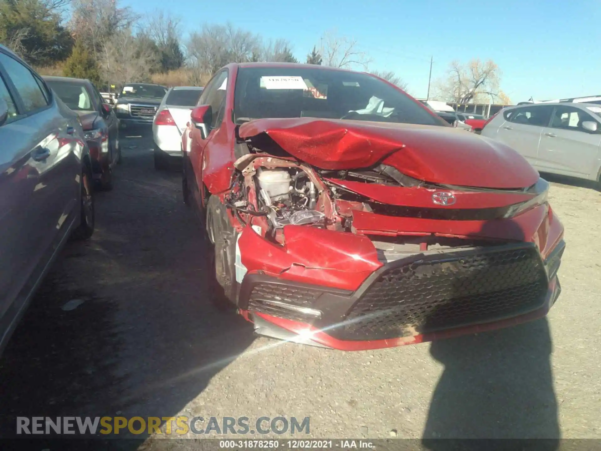 1 Photograph of a damaged car 5YFS4RCE5LP055126 TOYOTA COROLLA 2020
