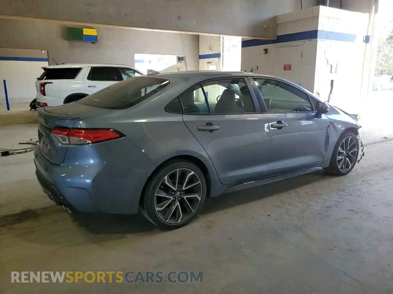 3 Photograph of a damaged car 5YFS4RCE6LP018621 TOYOTA COROLLA 2020