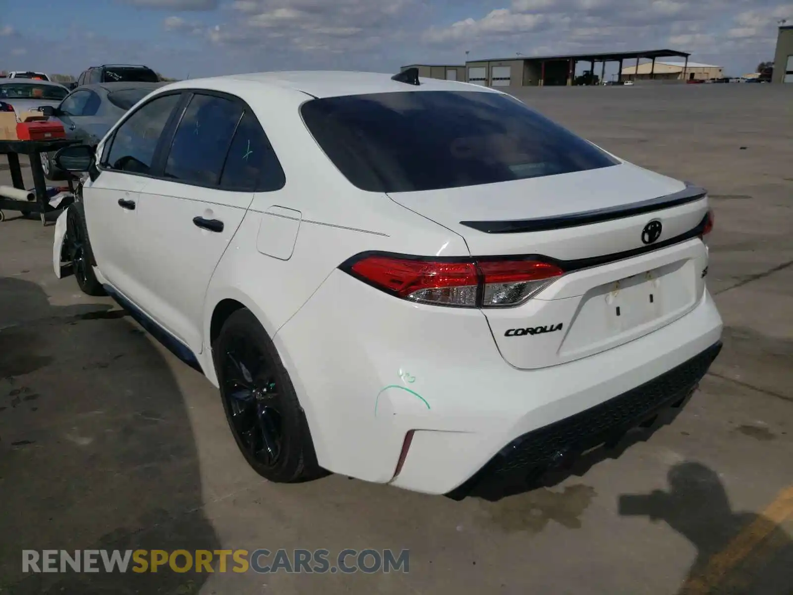 3 Photograph of a damaged car 5YFS4RCE6LP033507 TOYOTA COROLLA 2020