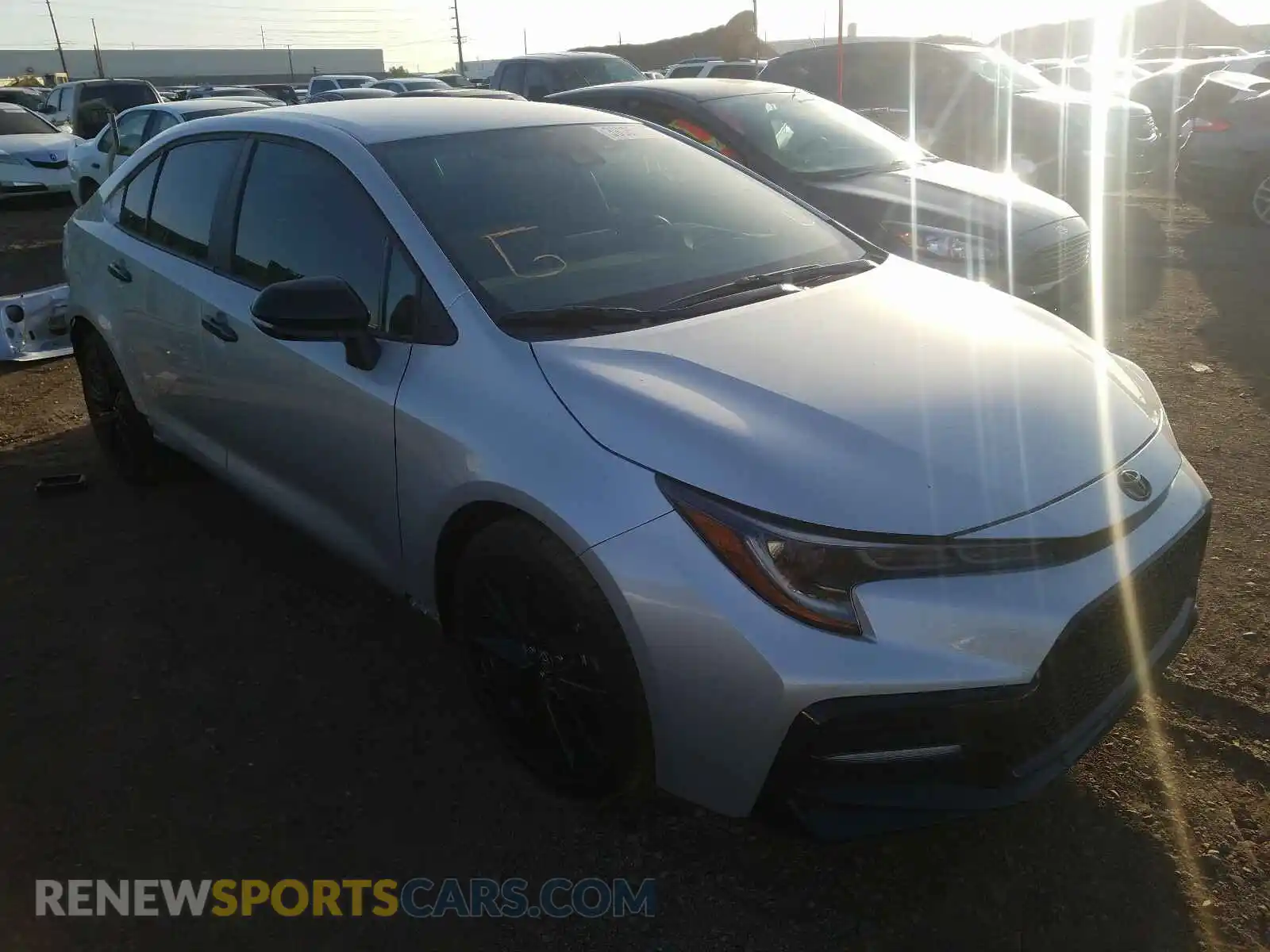 1 Photograph of a damaged car 5YFS4RCE6LP046824 TOYOTA COROLLA 2020