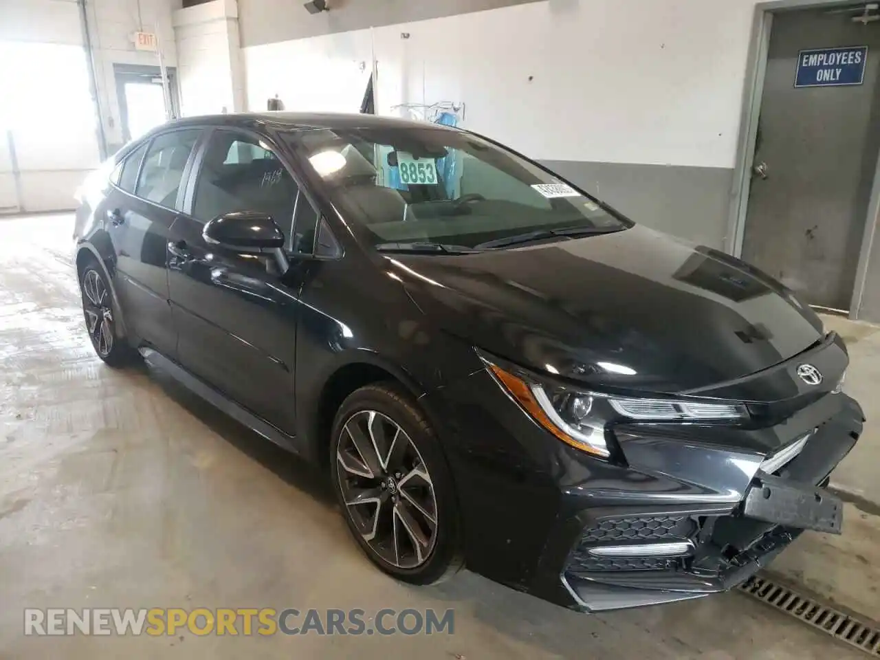 1 Photograph of a damaged car 5YFS4RCE6LP050579 TOYOTA COROLLA 2020