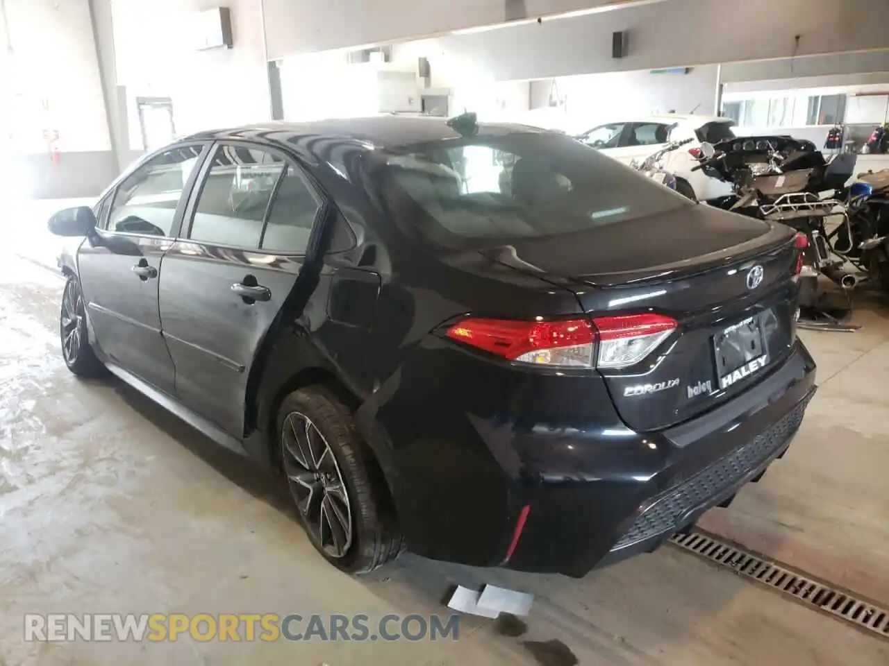 3 Photograph of a damaged car 5YFS4RCE6LP050579 TOYOTA COROLLA 2020