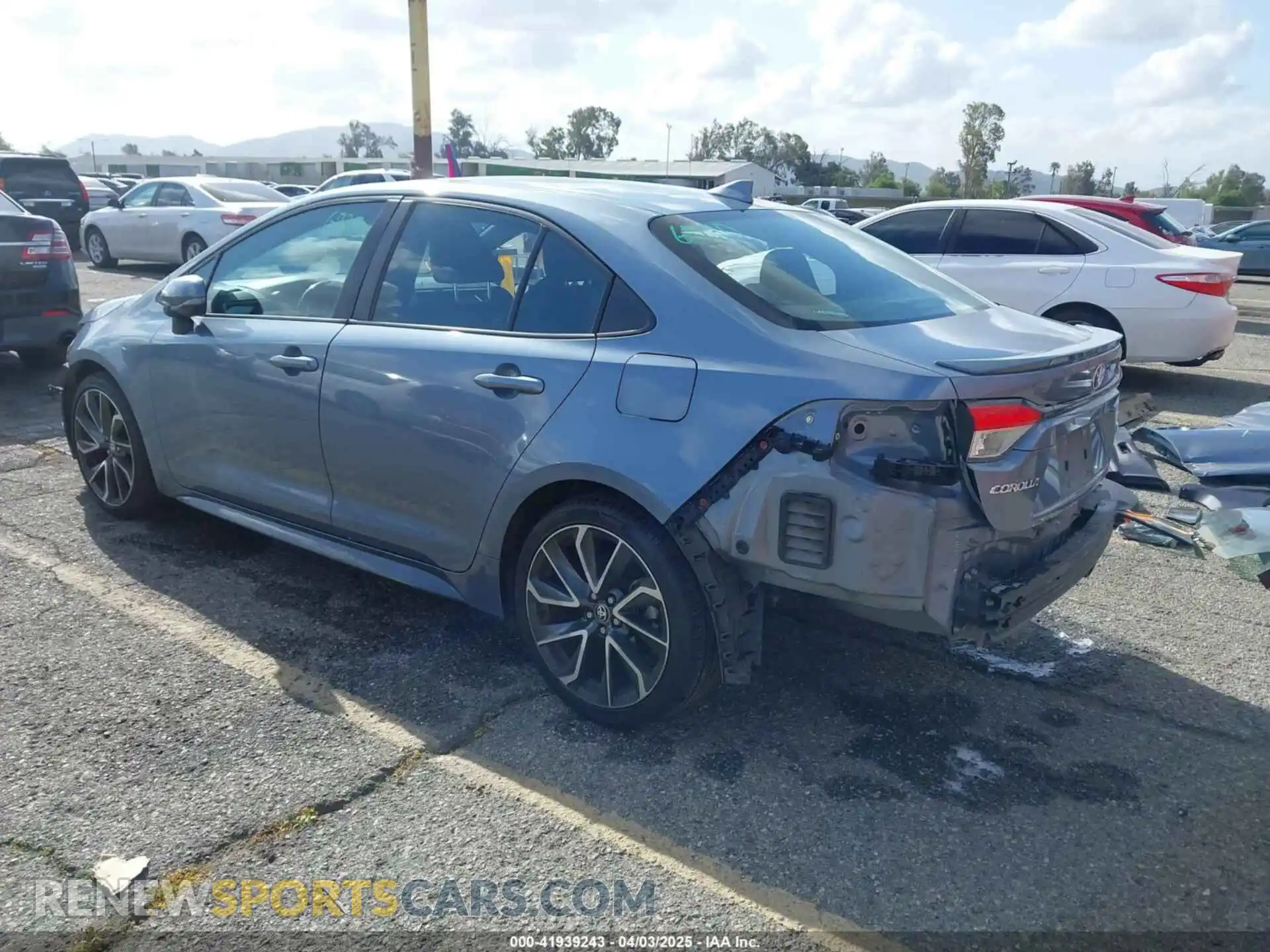 3 Photograph of a damaged car 5YFS4RCE6LP052056 TOYOTA COROLLA 2020