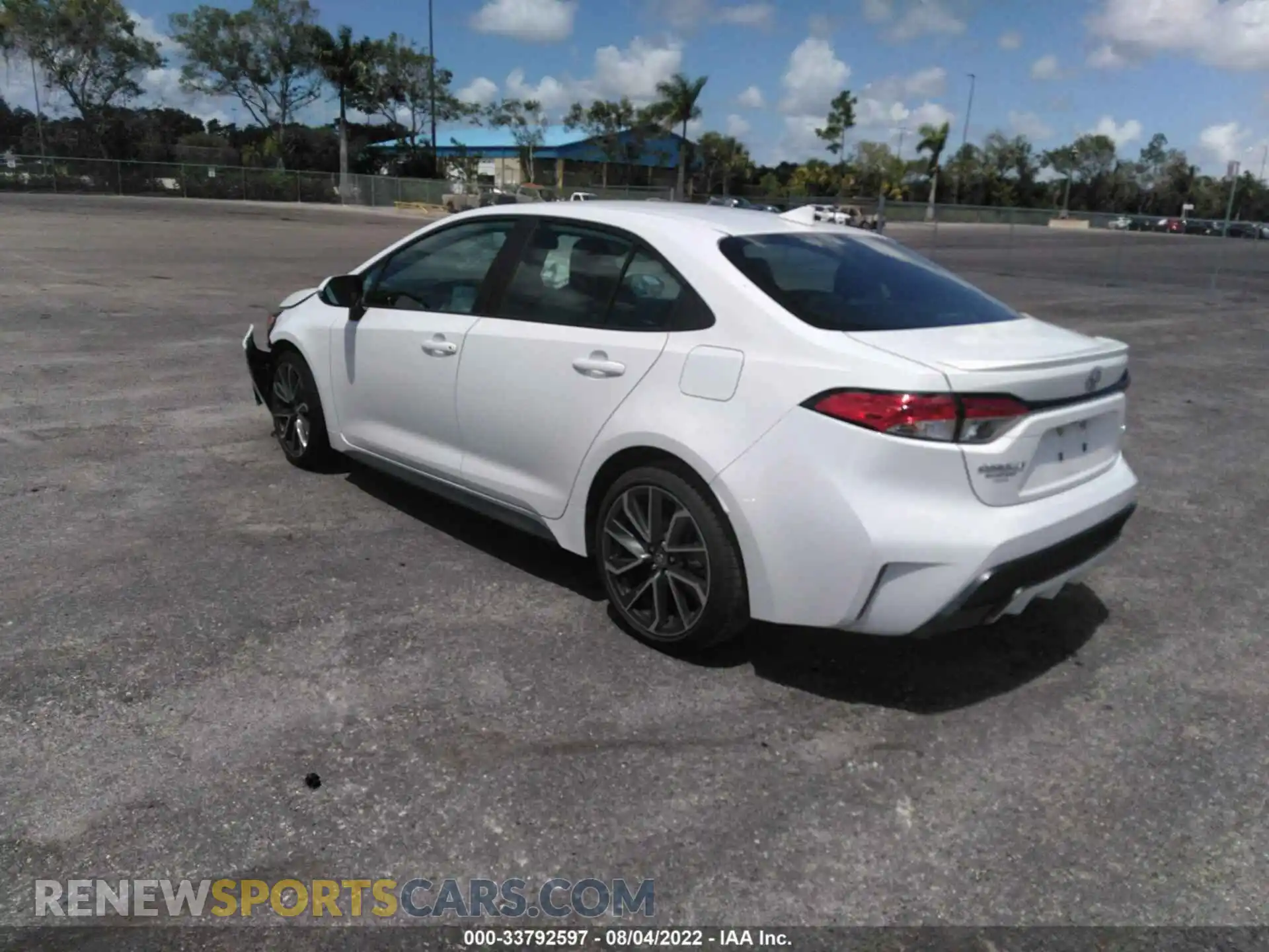 3 Photograph of a damaged car 5YFS4RCE6LP052395 TOYOTA COROLLA 2020