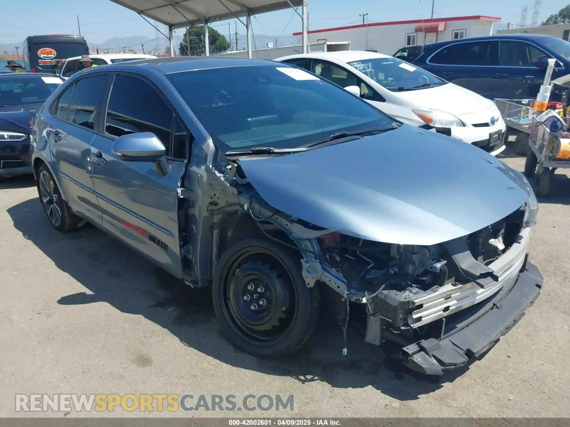 1 Photograph of a damaged car 5YFS4RCE6LP056186 TOYOTA COROLLA 2020