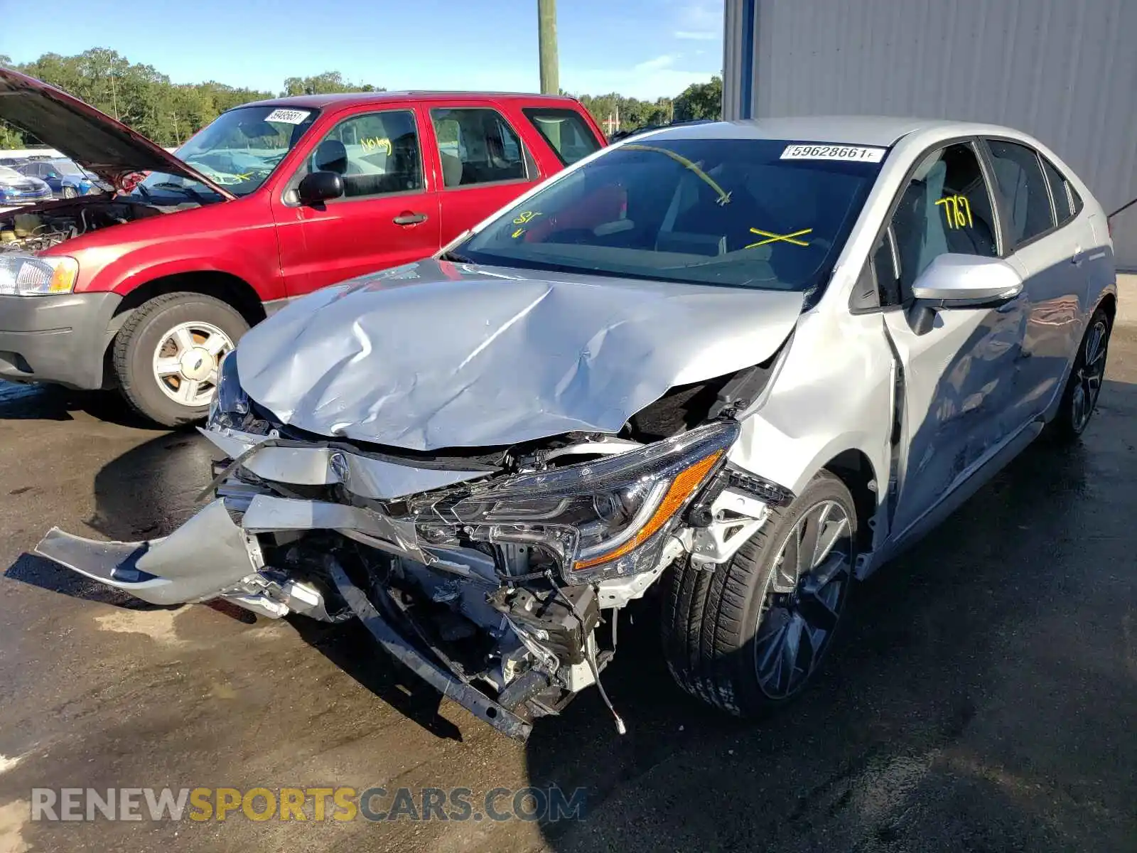 2 Photograph of a damaged car 5YFS4RCE6LP056401 TOYOTA COROLLA 2020