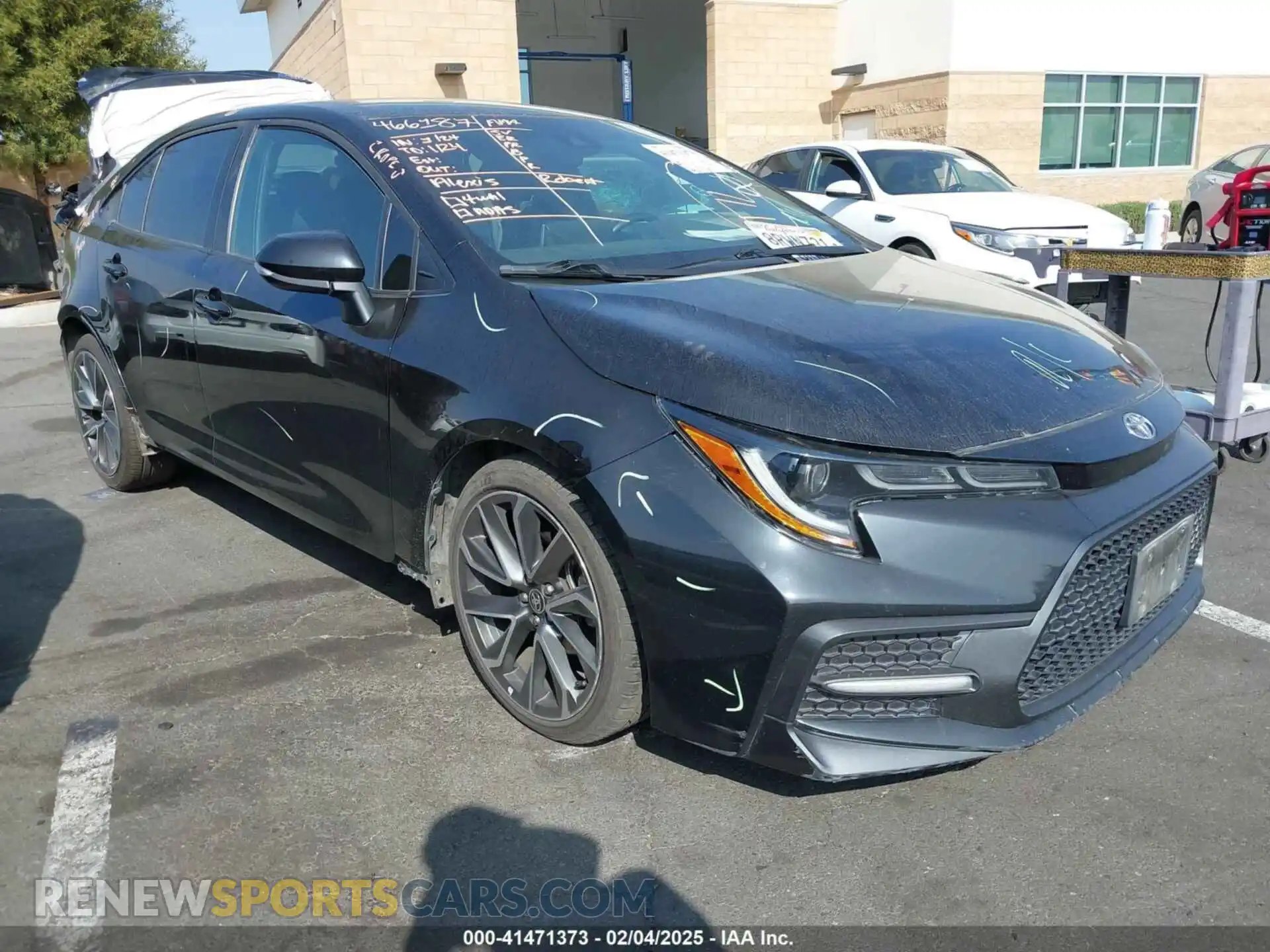 1 Photograph of a damaged car 5YFS4RCE6LP056687 TOYOTA COROLLA 2020