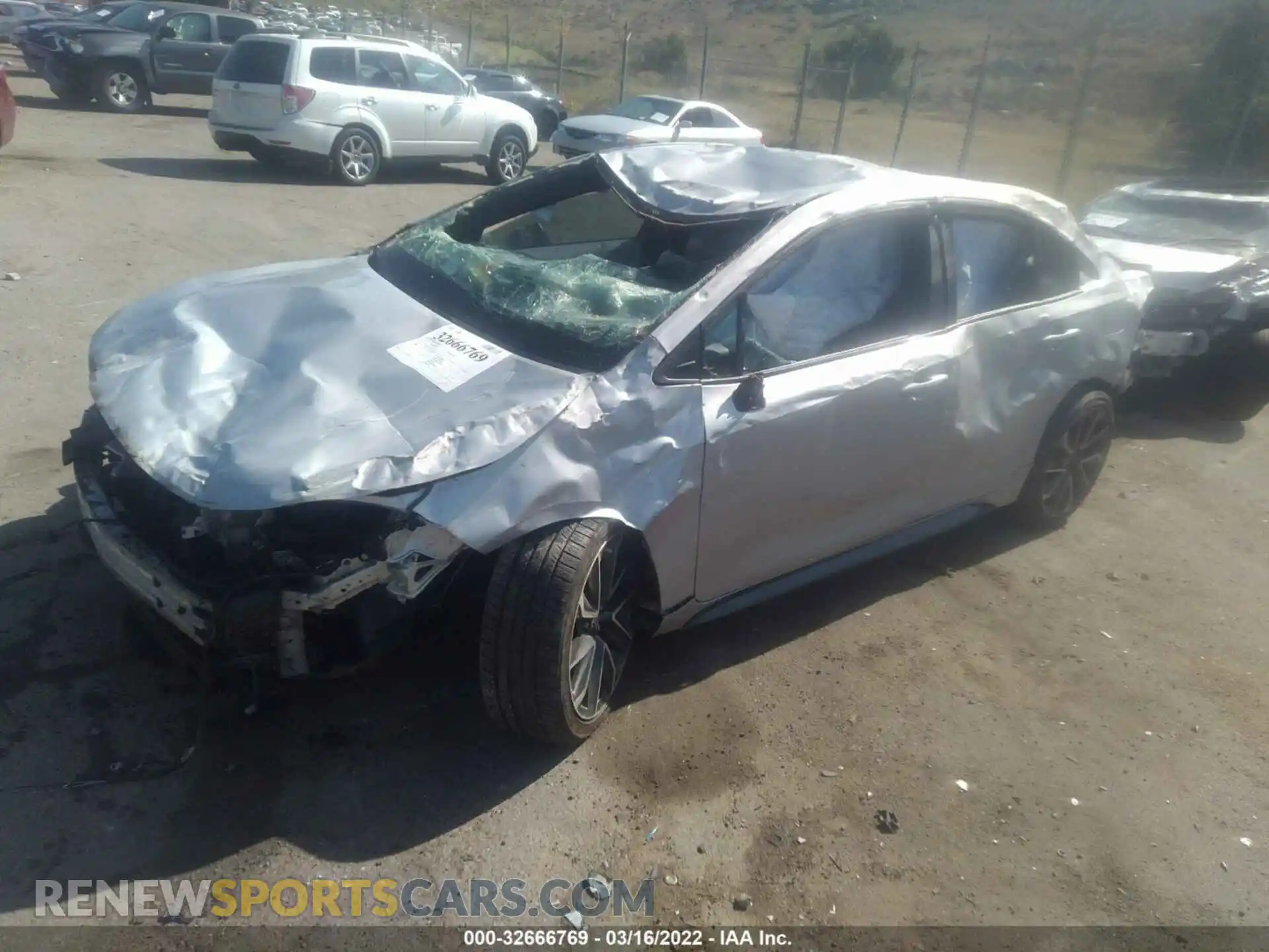 2 Photograph of a damaged car 5YFS4RCE7LP015839 TOYOTA COROLLA 2020
