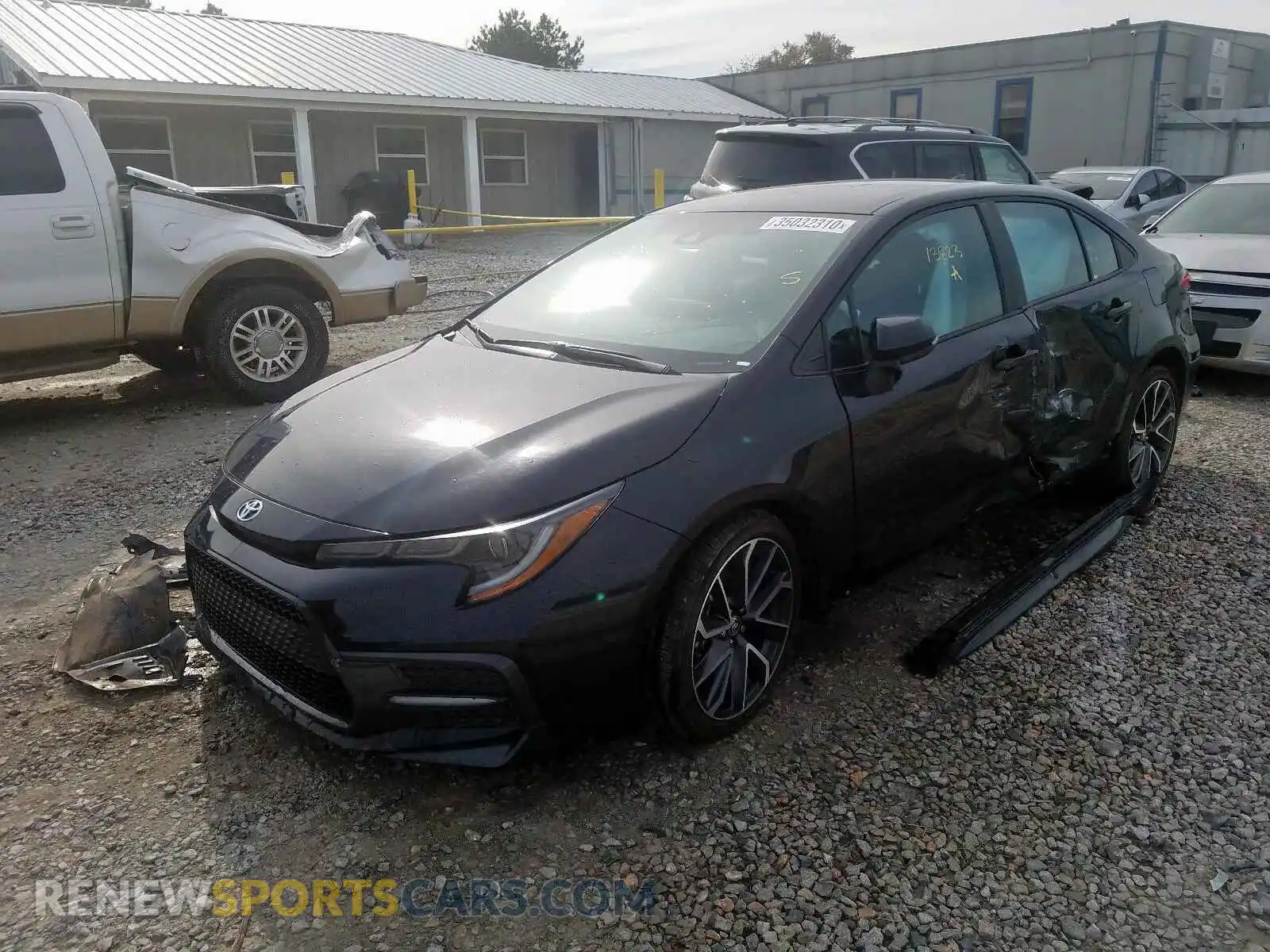 2 Photograph of a damaged car 5YFS4RCE7LP016036 TOYOTA COROLLA 2020