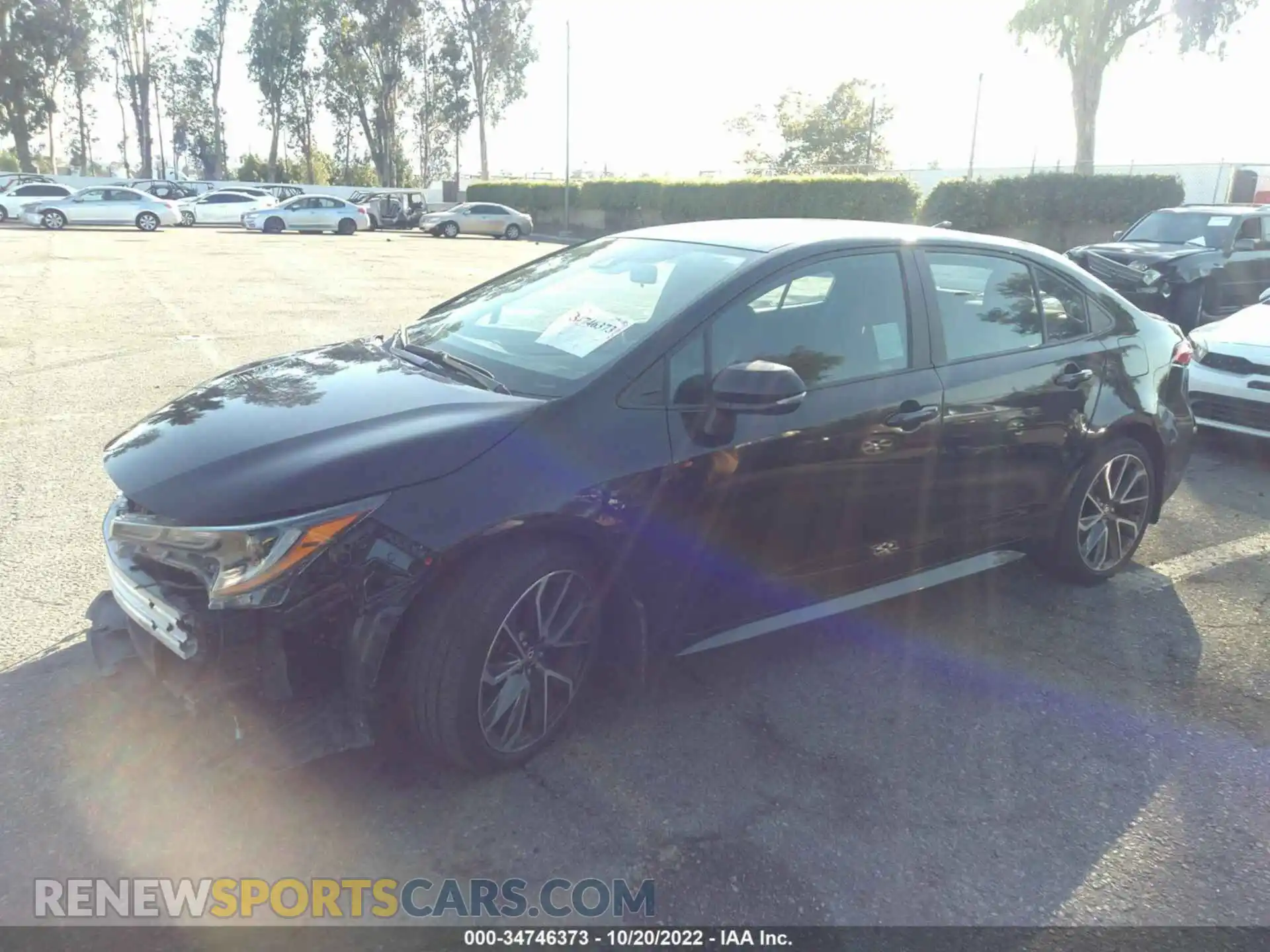 2 fotografías del automóvil dañado 5YFS4RCE7LP041731 TOYOTA COROLLA 2020