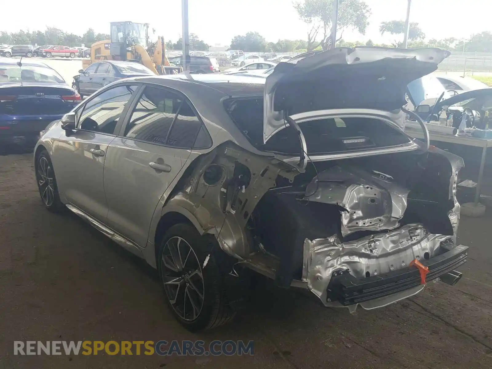 3 Photograph of a damaged car 5YFS4RCE7LP047397 TOYOTA COROLLA 2020