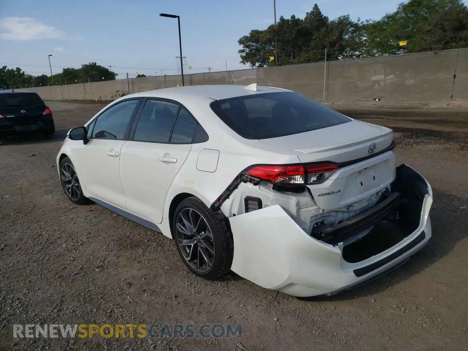 3 Photograph of a damaged car 5YFS4RCE7LP049232 TOYOTA COROLLA 2020