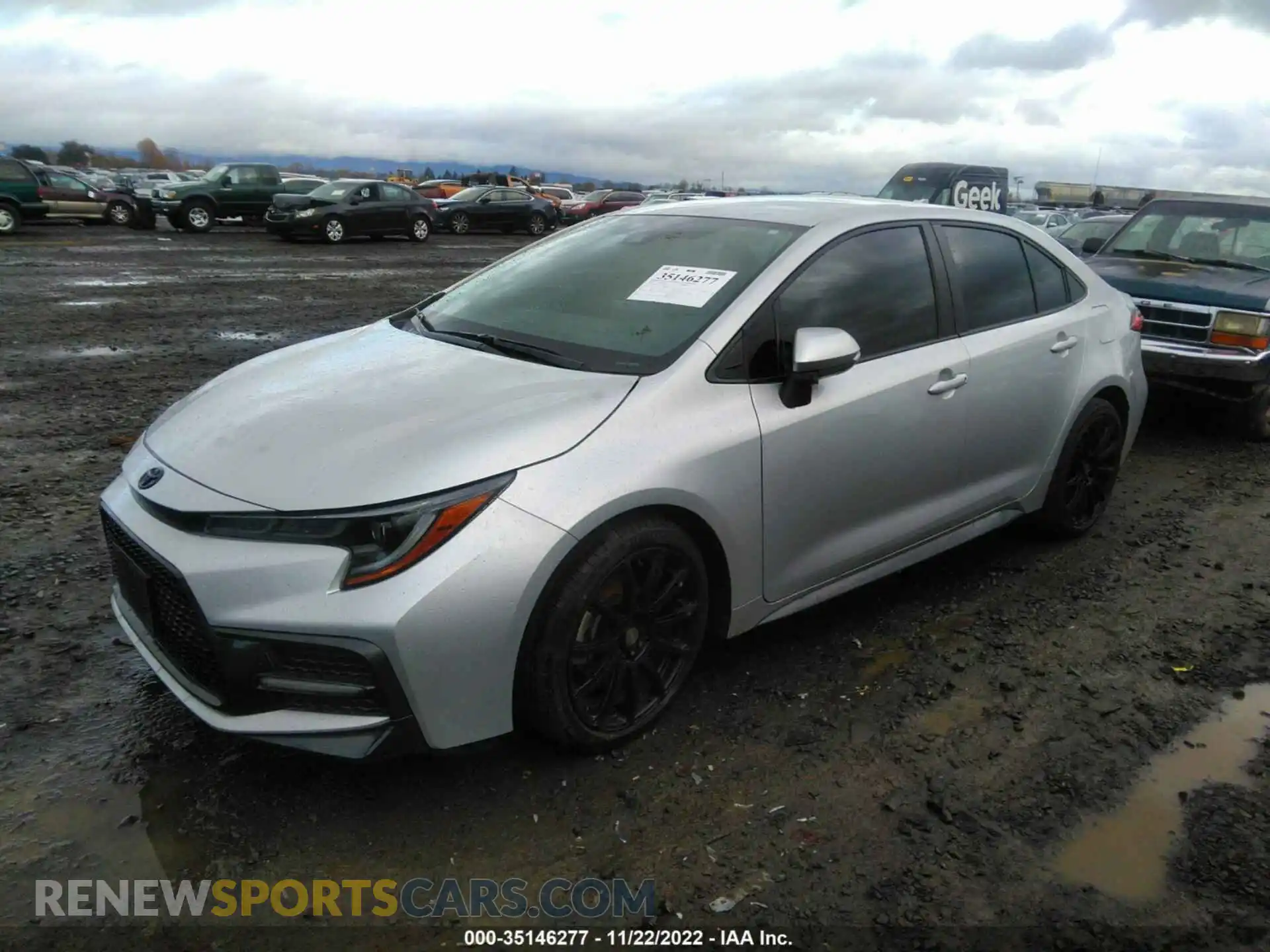 2 Photograph of a damaged car 5YFS4RCE8LP019429 TOYOTA COROLLA 2020