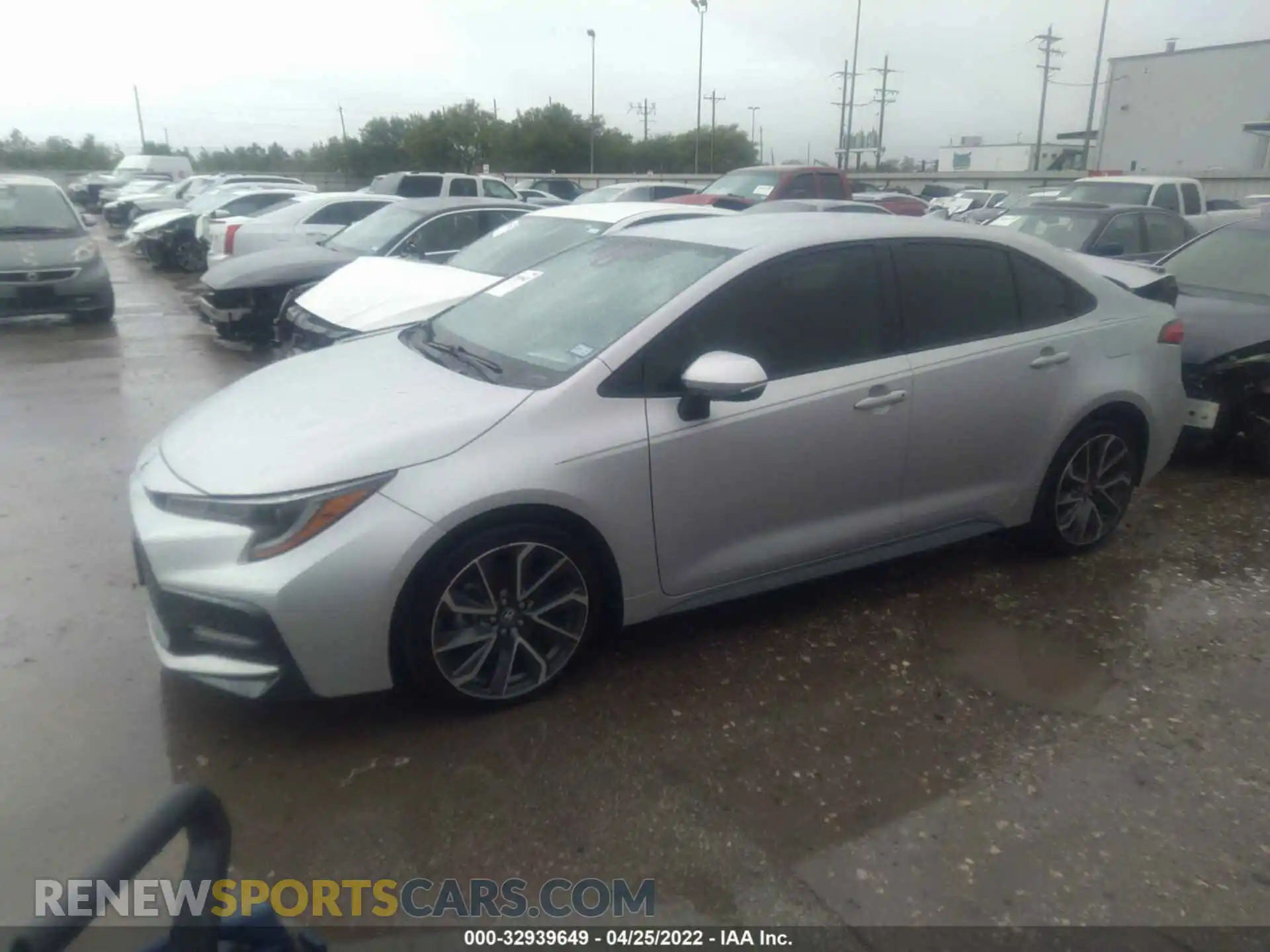 2 Photograph of a damaged car 5YFS4RCE8LP025408 TOYOTA COROLLA 2020