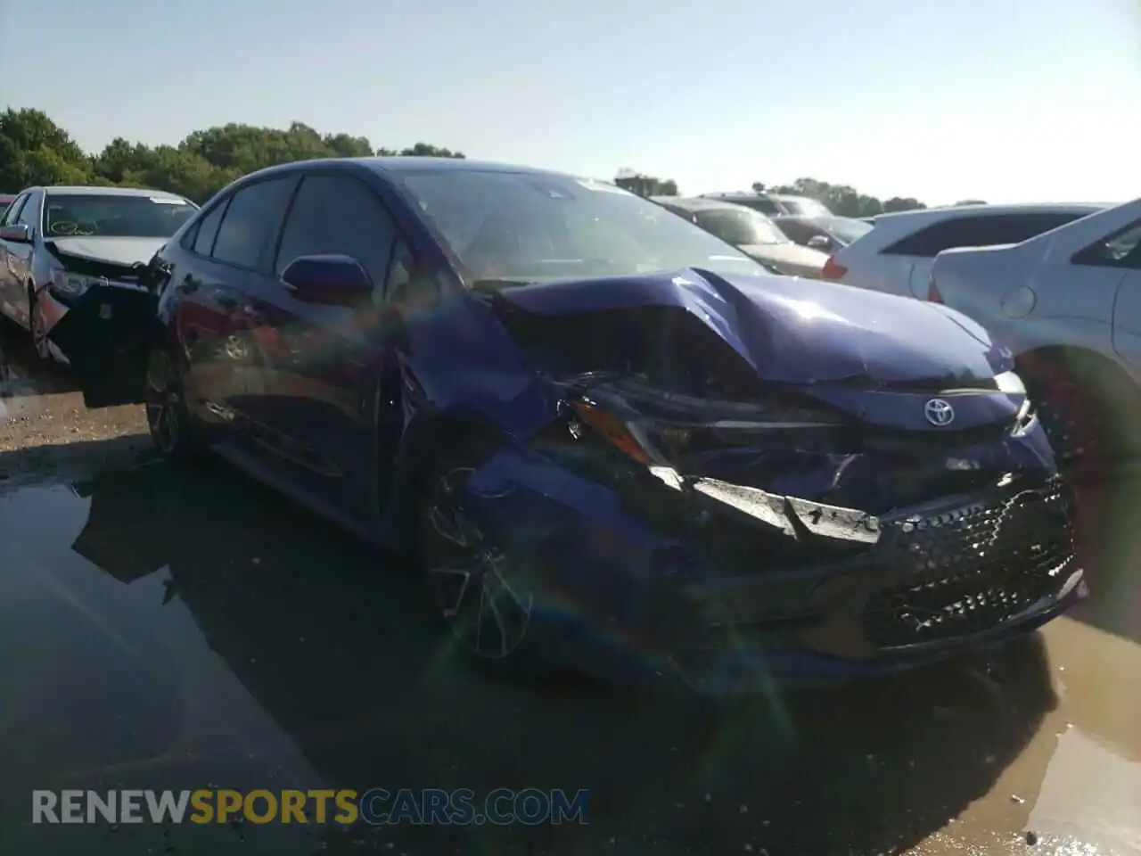 1 Photograph of a damaged car 5YFS4RCE8LP033752 TOYOTA COROLLA 2020