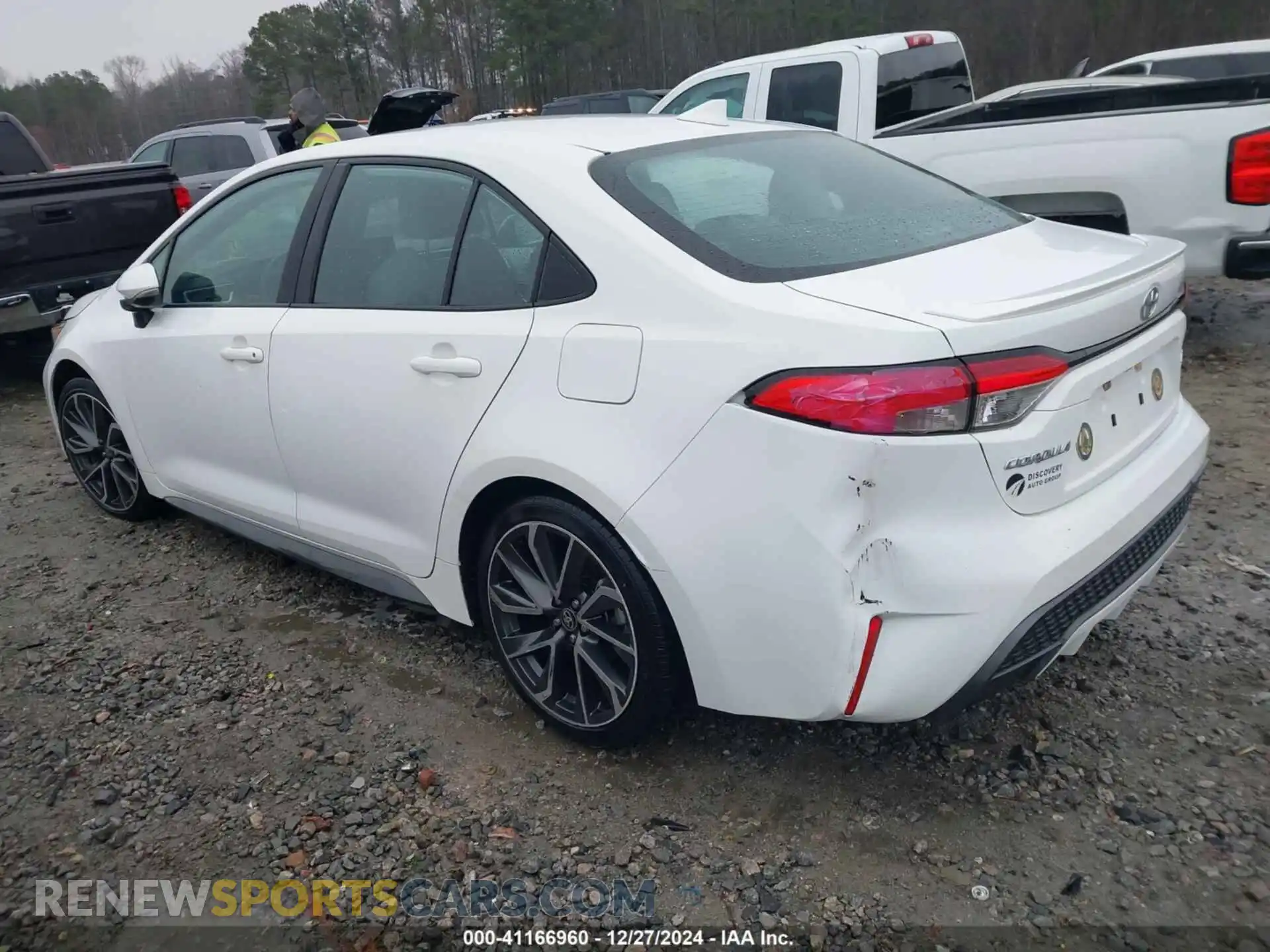 3 Photograph of a damaged car 5YFS4RCE8LP037946 TOYOTA COROLLA 2020