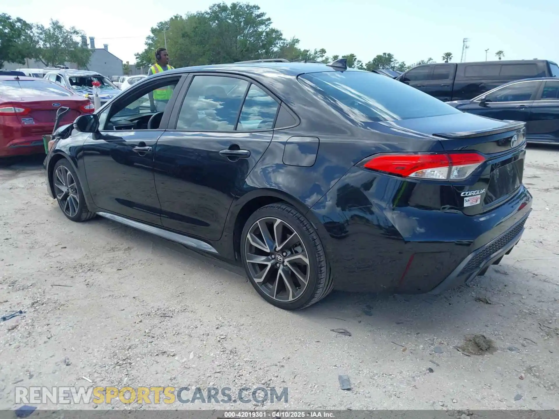 3 Фотография поврежденного автомобиля 5YFS4RCE8LP040944 TOYOTA COROLLA 2020