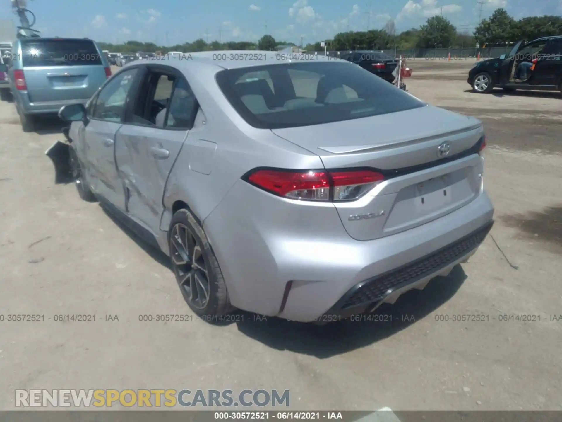3 Photograph of a damaged car 5YFS4RCE8LP047859 TOYOTA COROLLA 2020