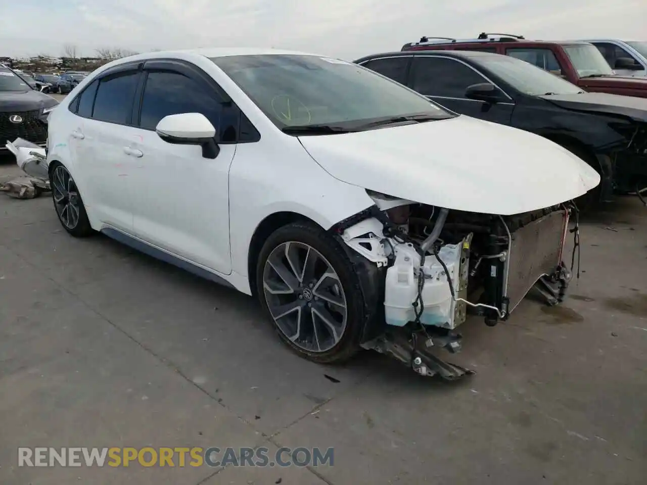 1 Photograph of a damaged car 5YFS4RCE8LP050860 TOYOTA COROLLA 2020