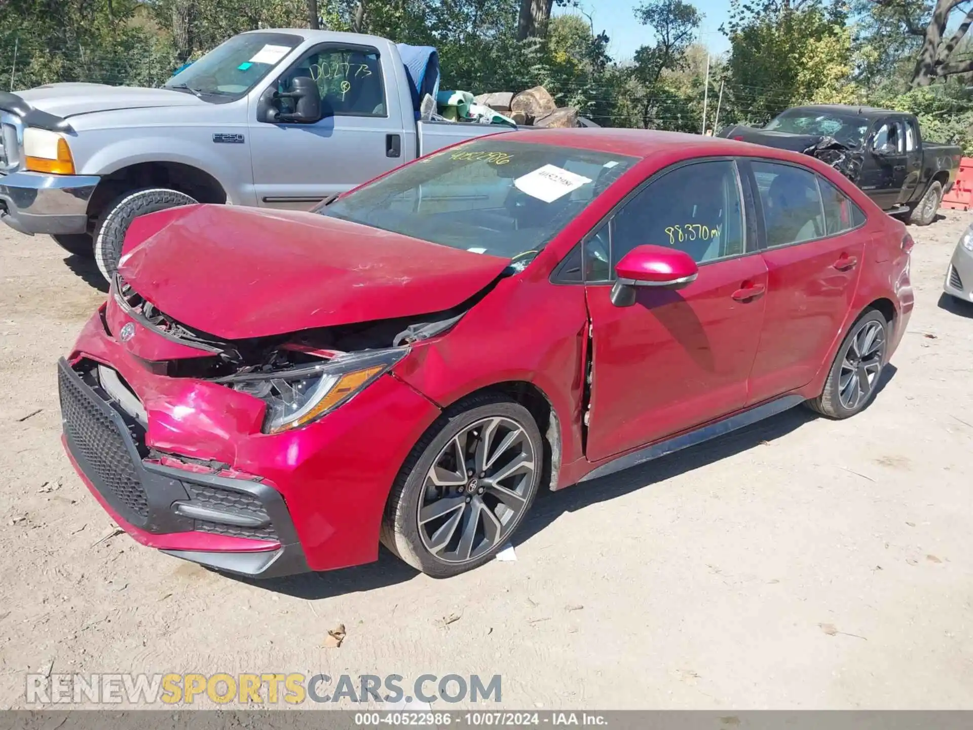 2 Photograph of a damaged car 5YFS4RCE9LP001327 TOYOTA COROLLA 2020