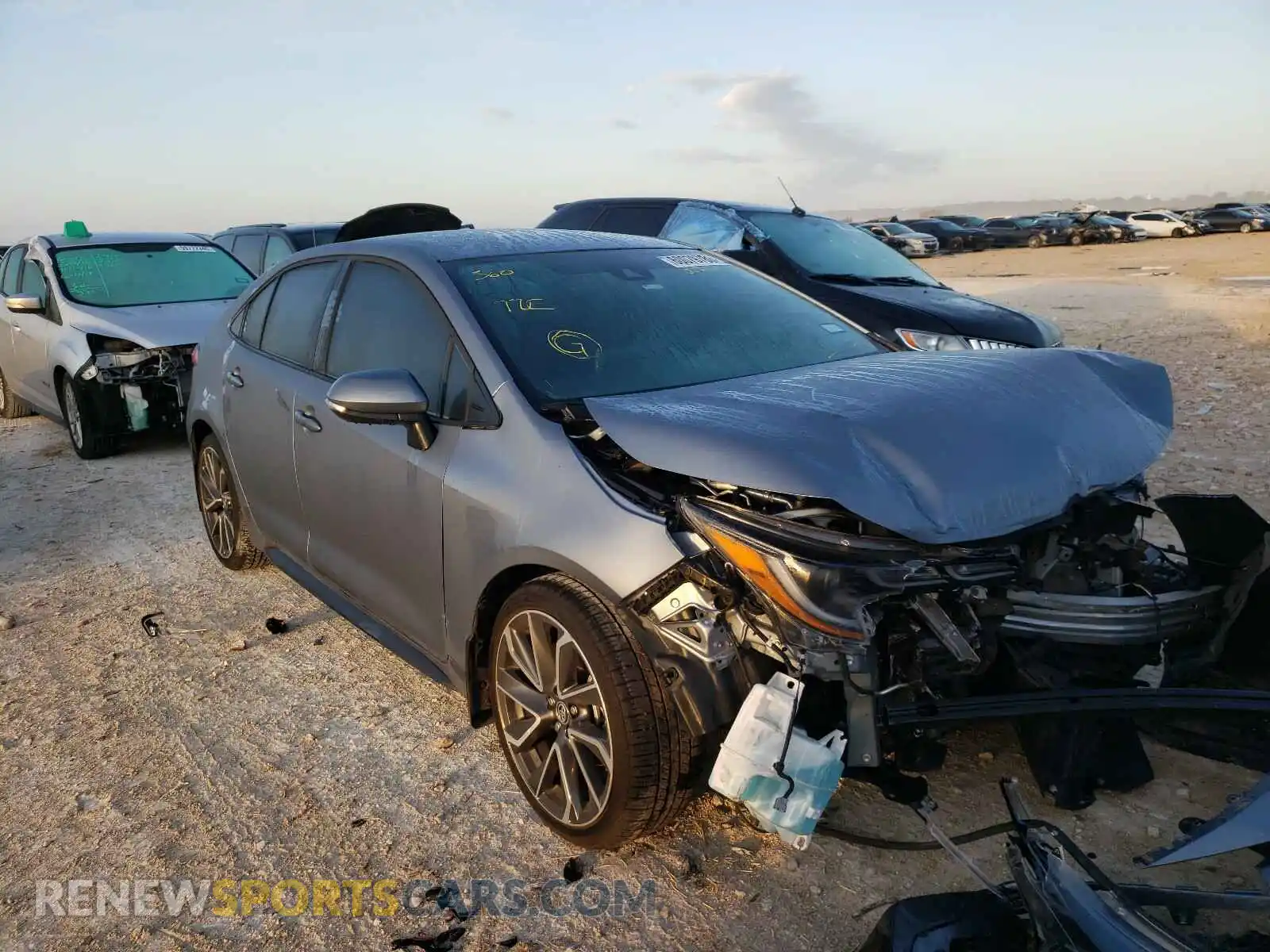 1 Photograph of a damaged car 5YFS4RCE9LP007919 TOYOTA COROLLA 2020