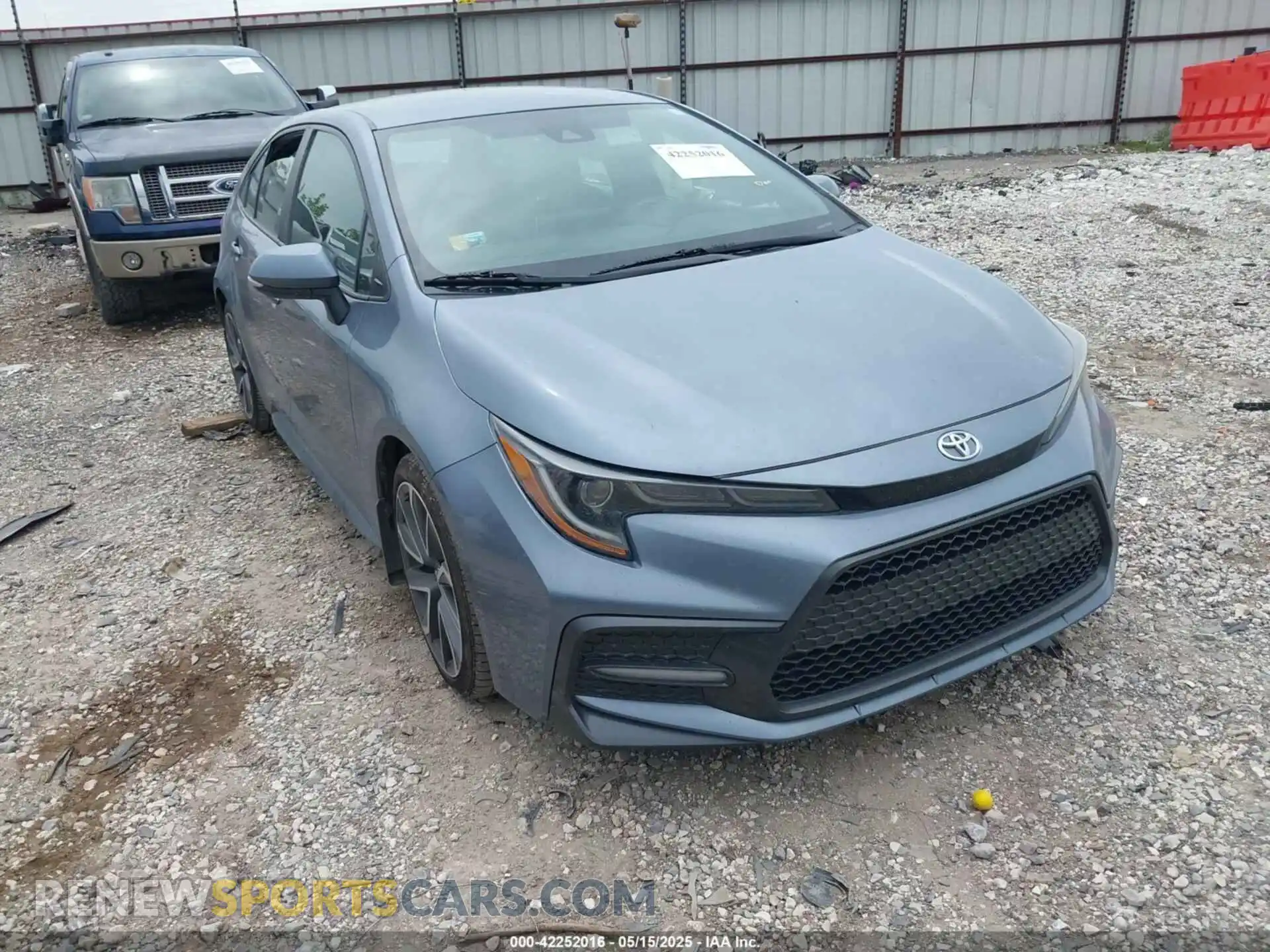 1 Photograph of a damaged car 5YFS4RCE9LP023215 TOYOTA COROLLA 2020