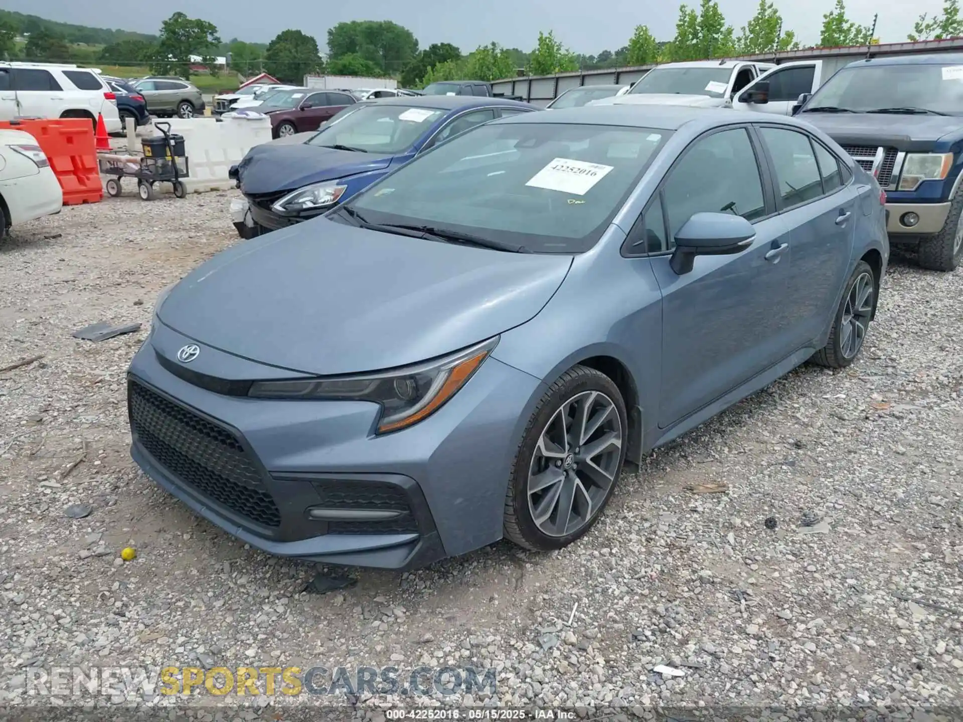 2 Photograph of a damaged car 5YFS4RCE9LP023215 TOYOTA COROLLA 2020