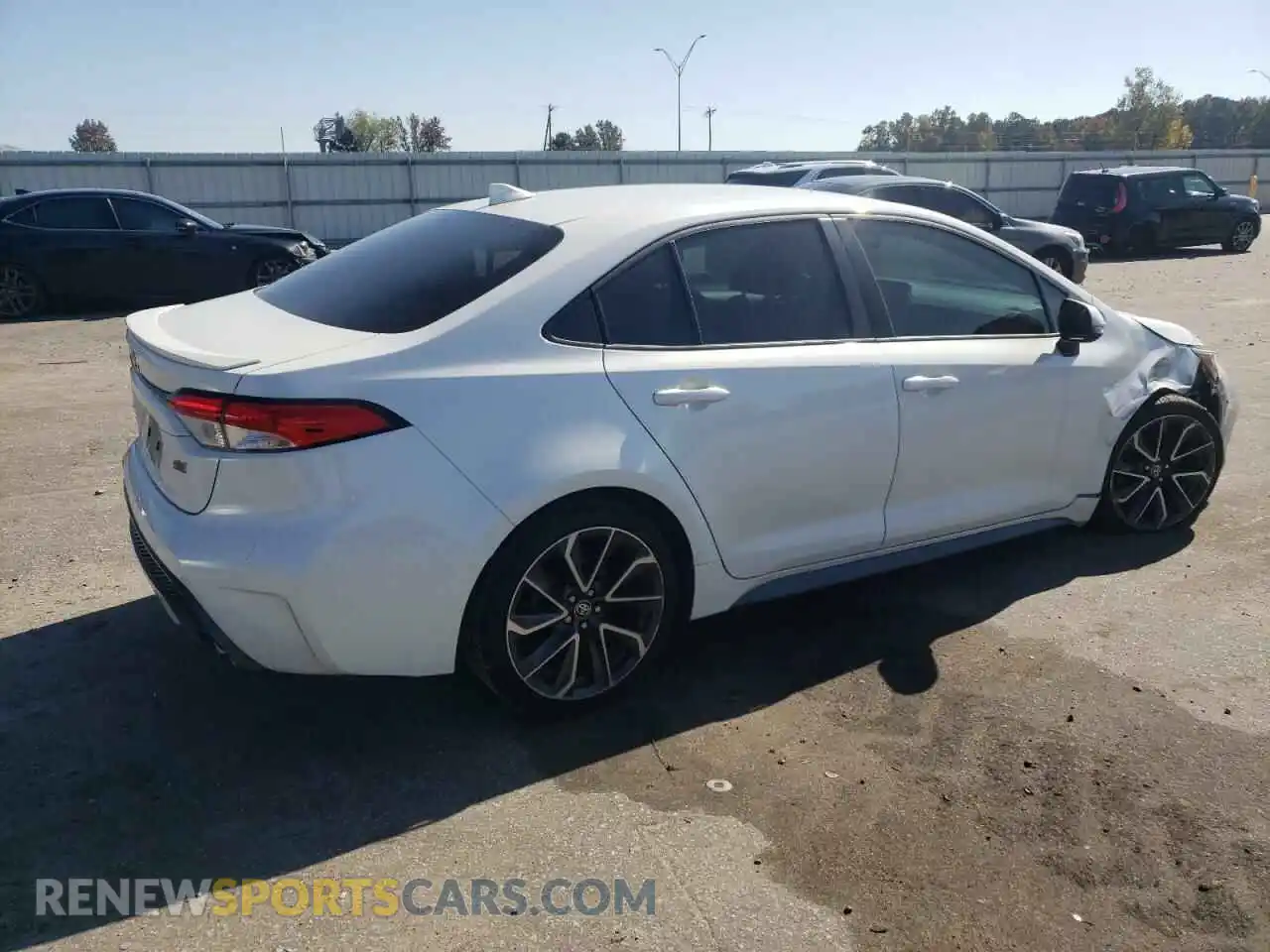 3 Photograph of a damaged car 5YFS4RCE9LP033789 TOYOTA COROLLA 2020