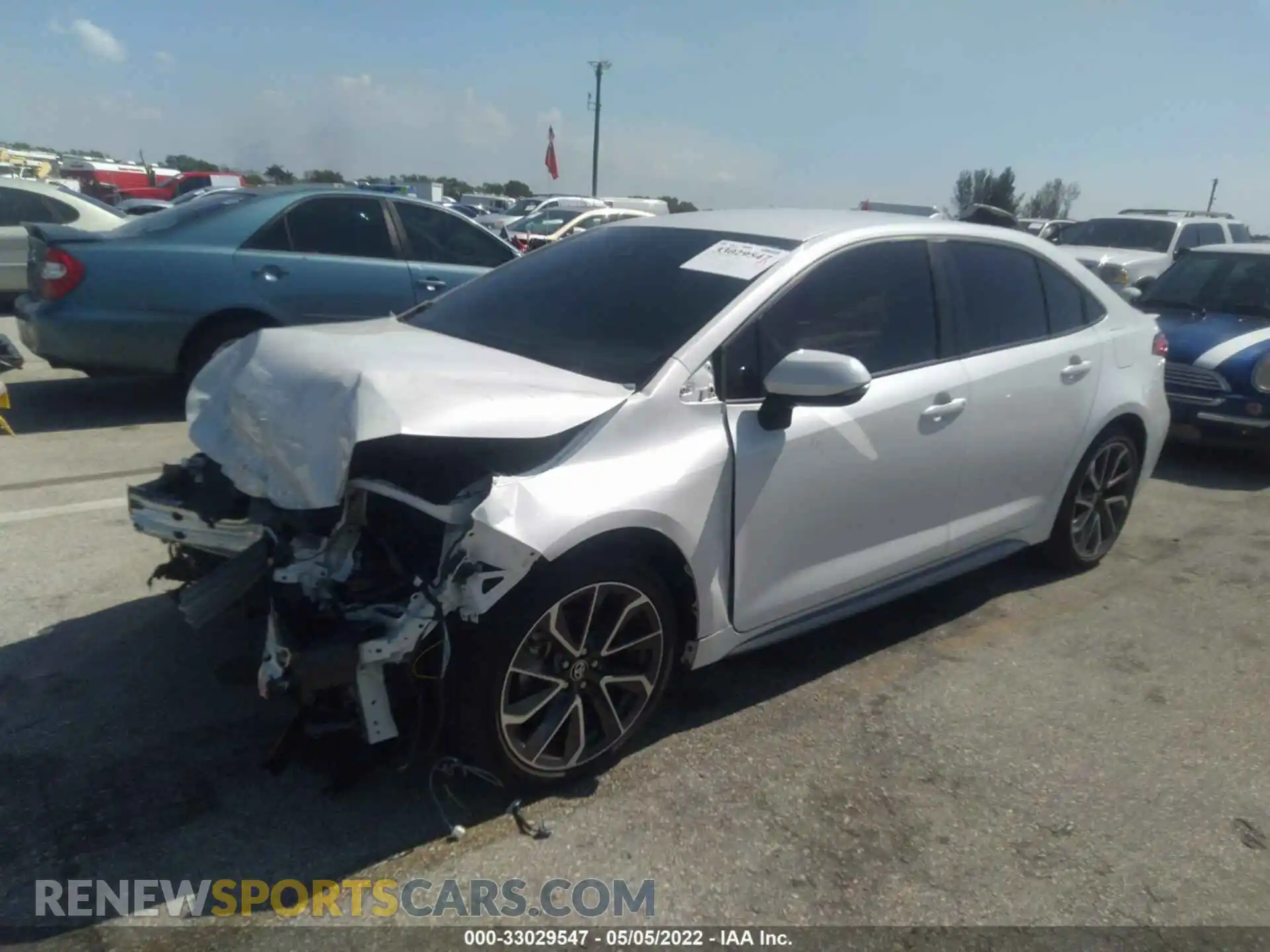 2 Photograph of a damaged car 5YFS4RCE9LP034490 TOYOTA COROLLA 2020