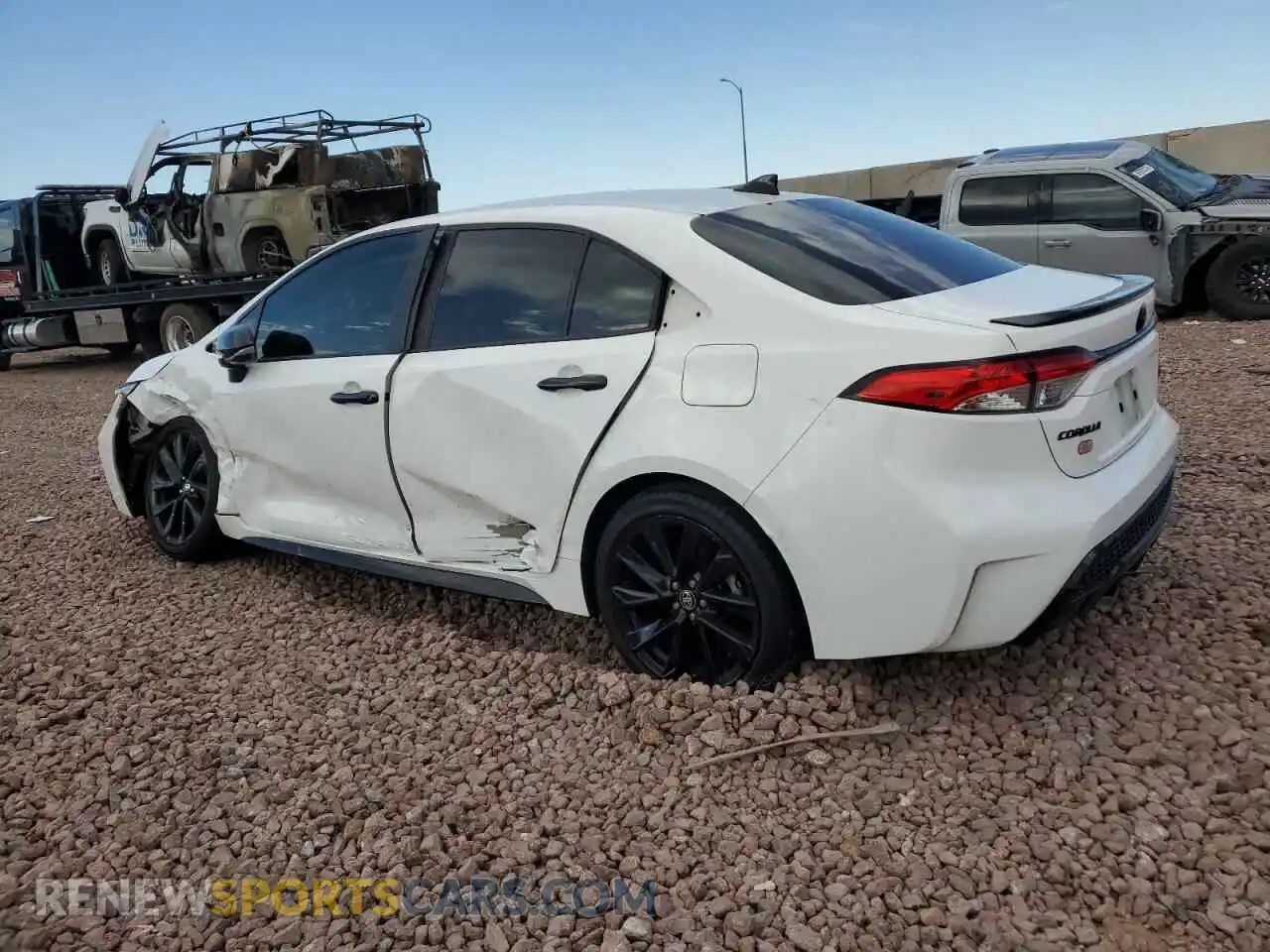 2 Photograph of a damaged car 5YFS4RCE9LP045991 TOYOTA COROLLA 2020