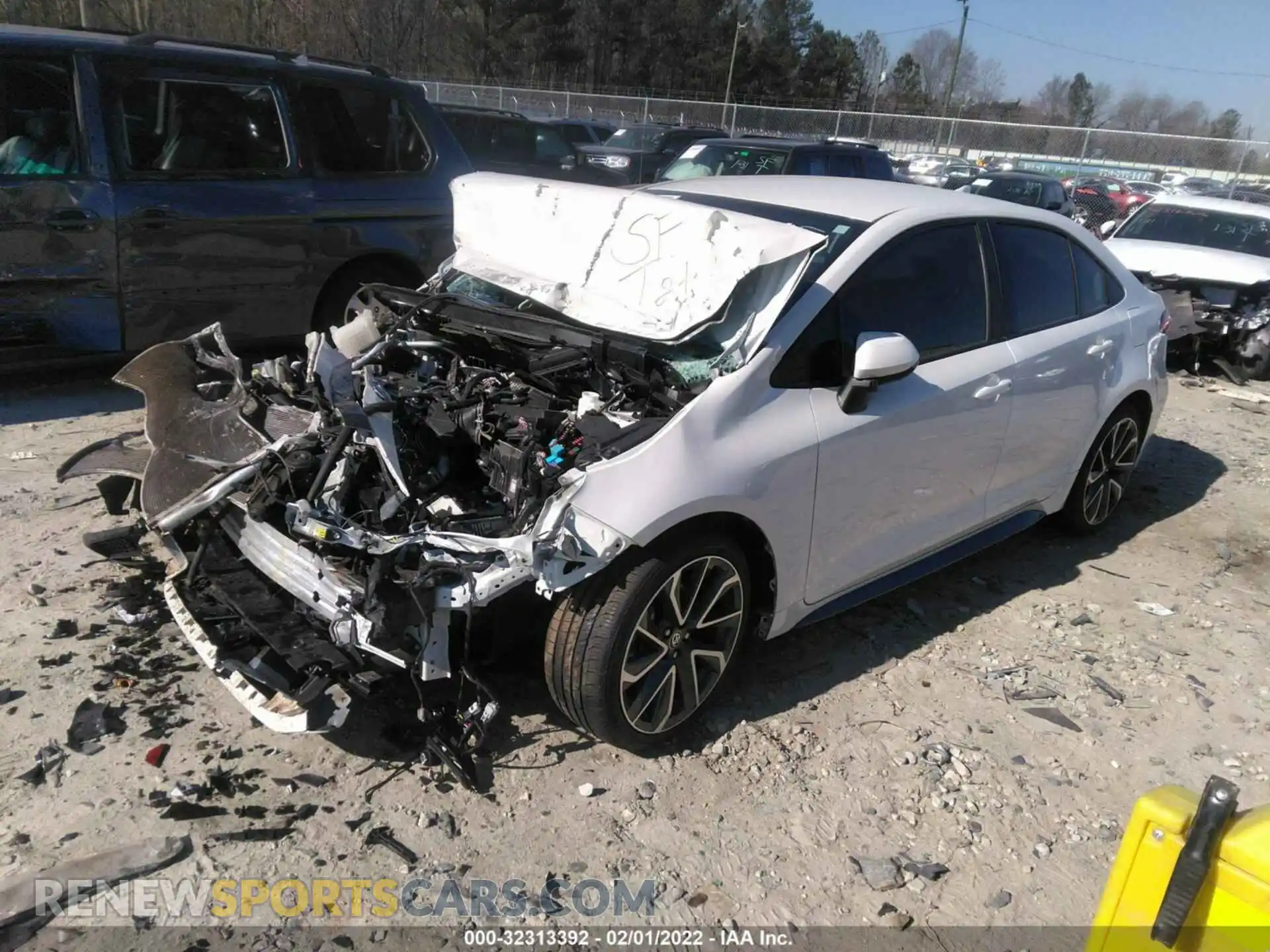 2 Photograph of a damaged car 5YFS4RCE9LP047286 TOYOTA COROLLA 2020