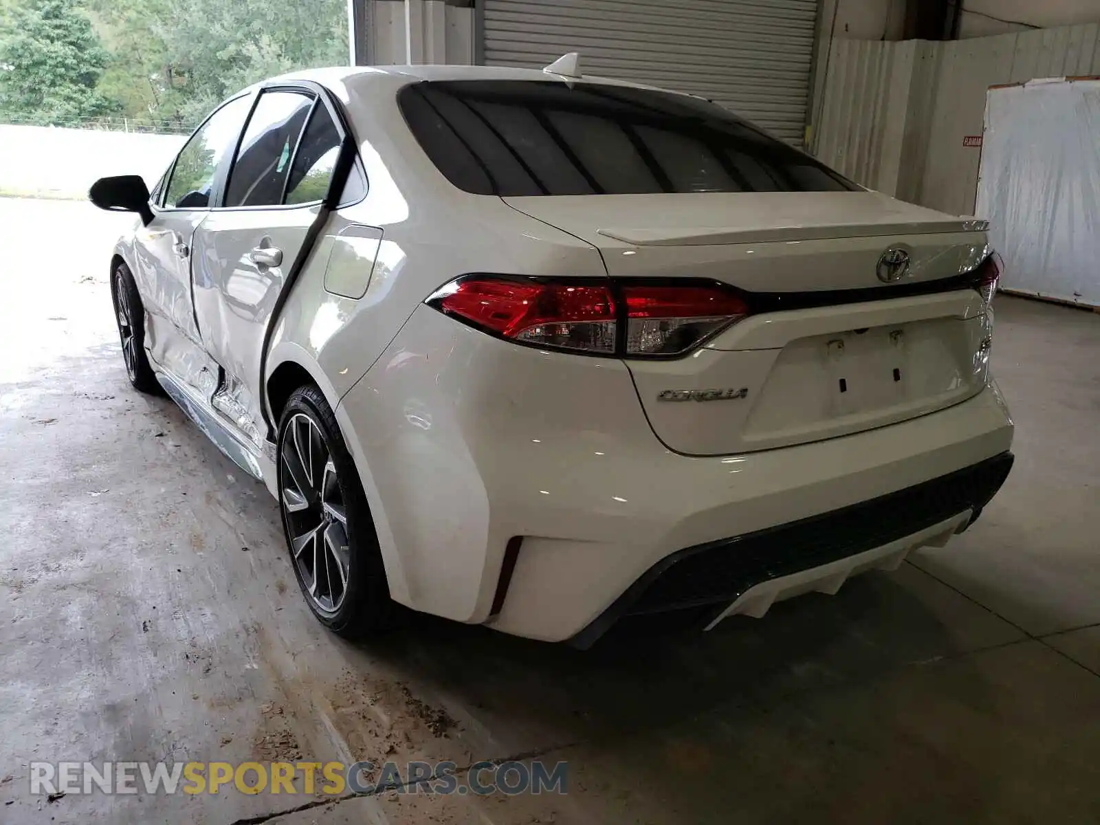 3 Photograph of a damaged car 5YFS4RCEXLP022607 TOYOTA COROLLA 2020