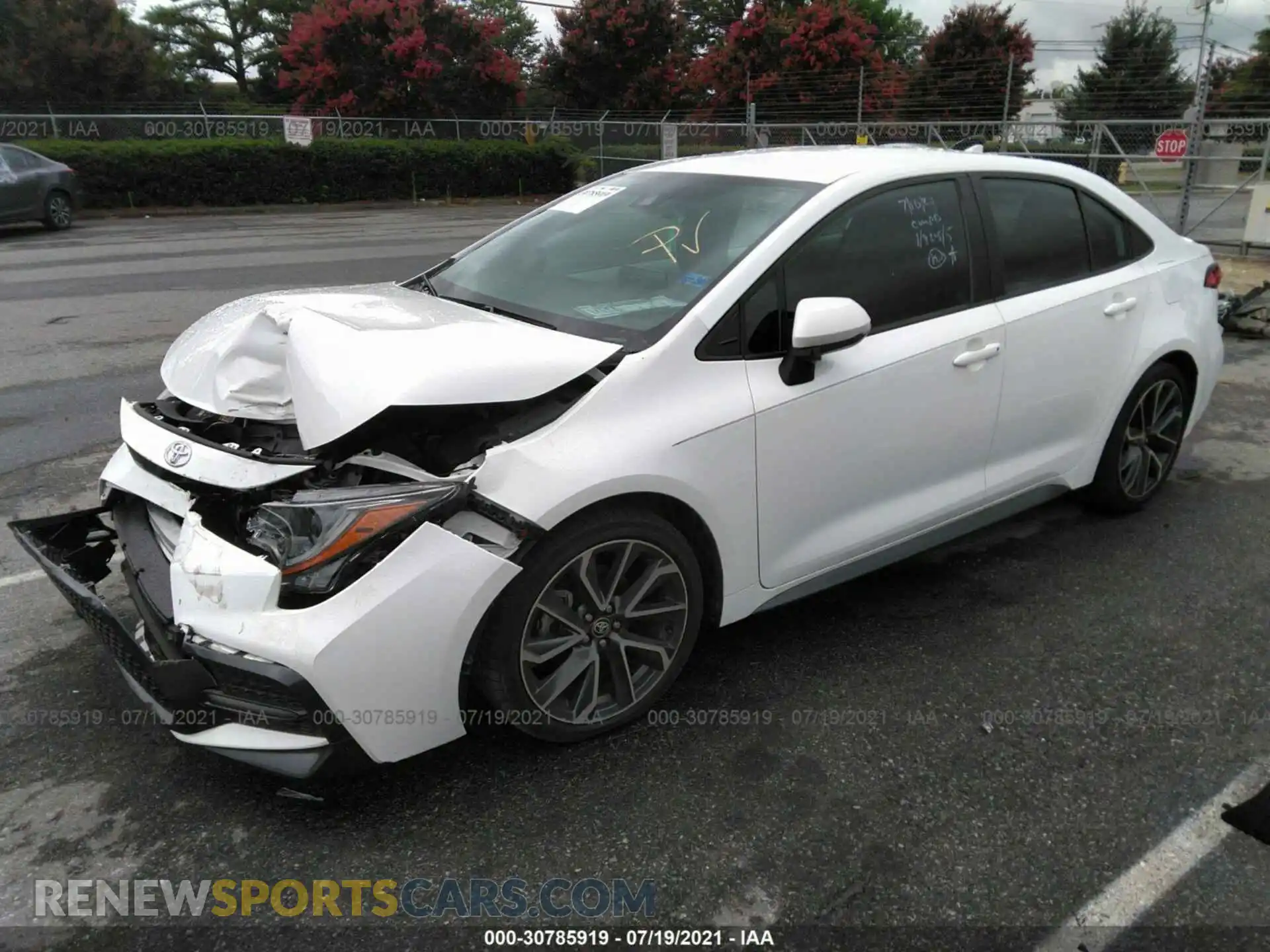 2 Photograph of a damaged car 5YFS4RCEXLP025412 TOYOTA COROLLA 2020