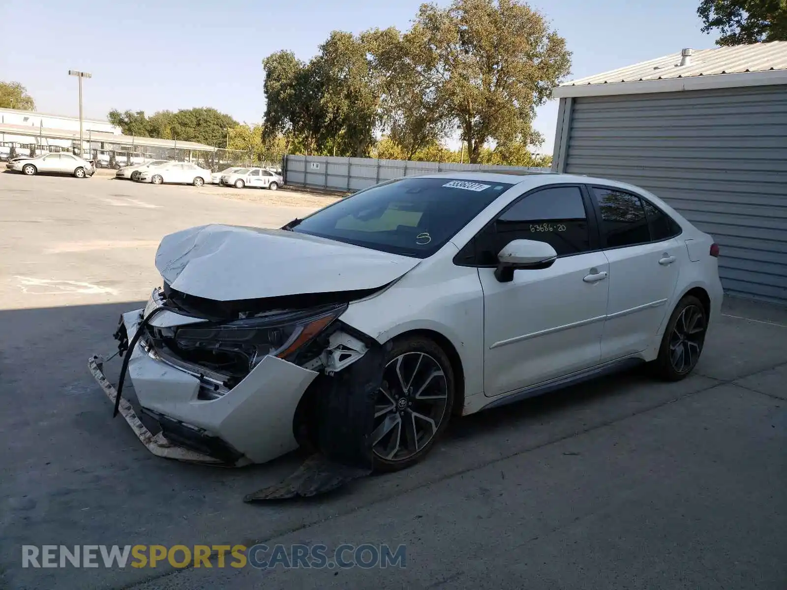 2 Photograph of a damaged car 5YFT4RCE0LP018974 TOYOTA COROLLA 2020
