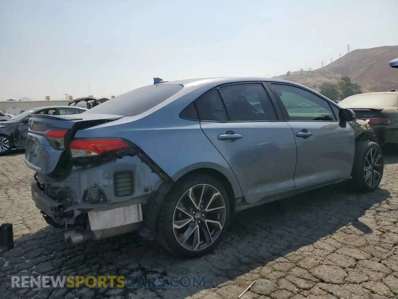 3 Photograph of a damaged car 5YFT4RCE1LP049246 TOYOTA COROLLA 2020