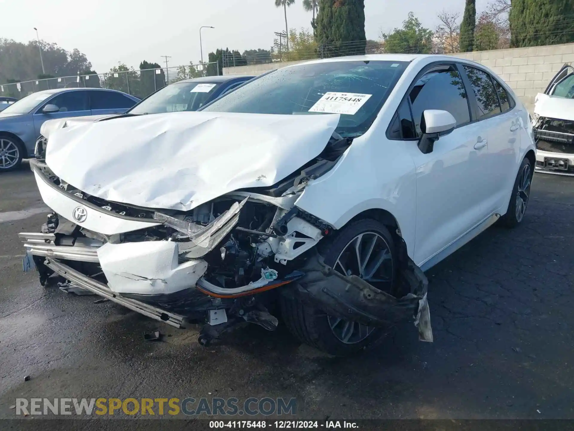 2 Photograph of a damaged car 5YFT4RCE3LP032979 TOYOTA COROLLA 2020