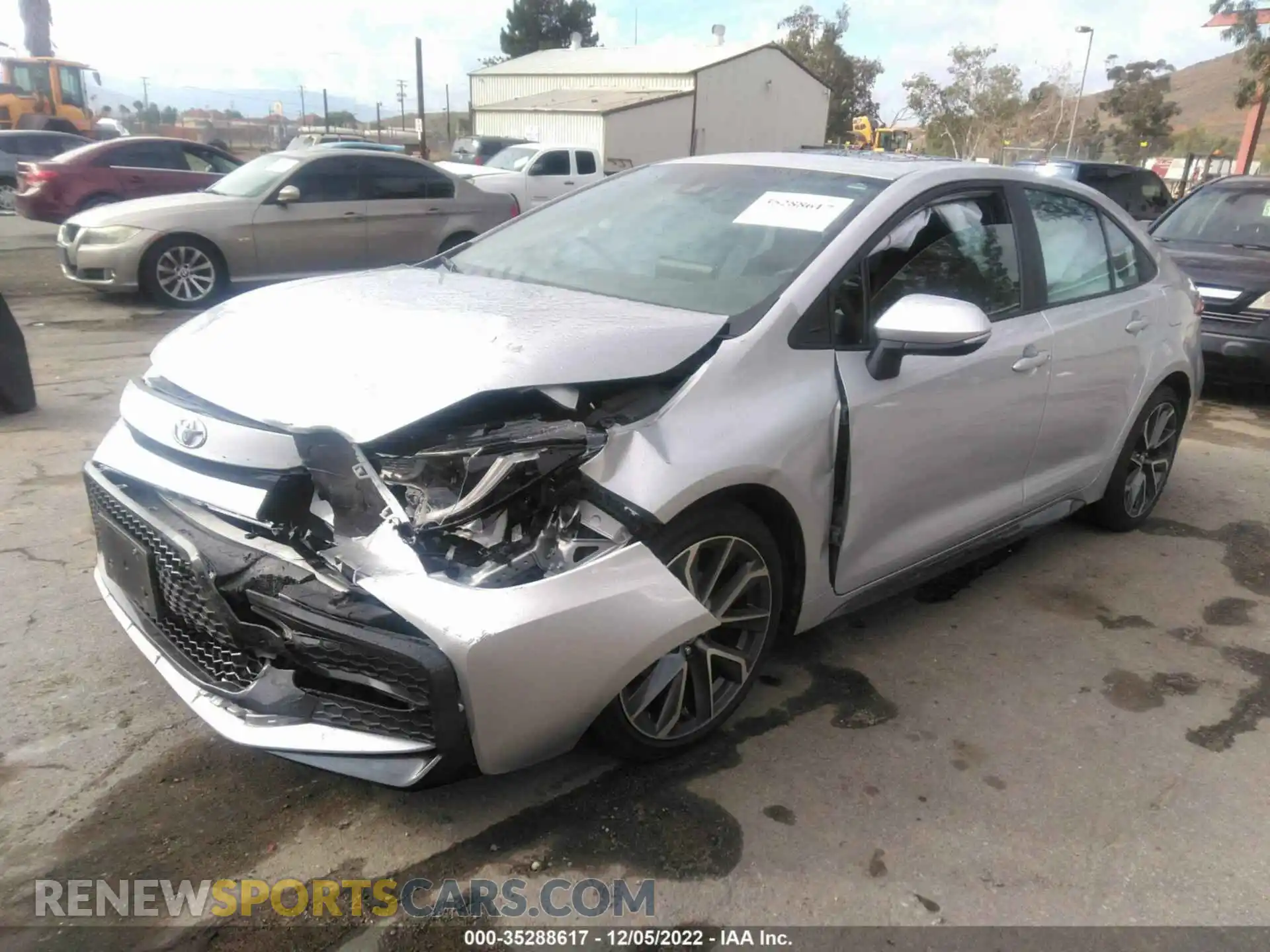 2 Photograph of a damaged car 5YFT4RCE3LP050768 TOYOTA COROLLA 2020
