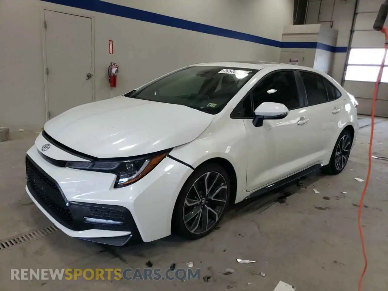 1 Photograph of a damaged car 5YFT4RCE8LP010511 TOYOTA COROLLA 2020