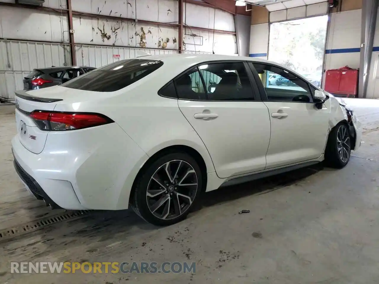 3 Photograph of a damaged car 5YFT4RCE8LP010511 TOYOTA COROLLA 2020