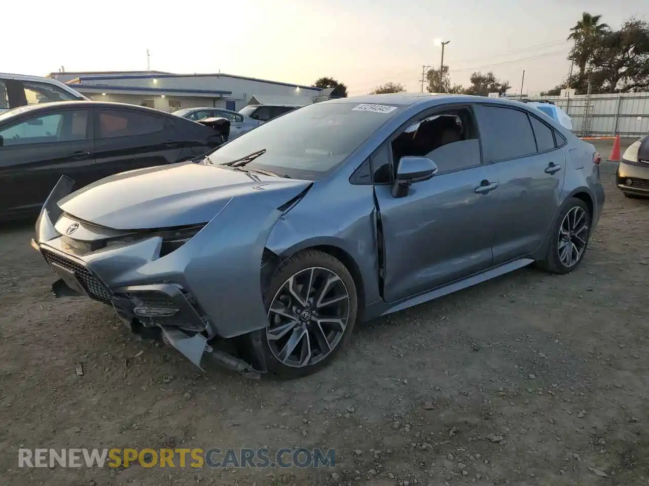1 Photograph of a damaged car 5YFT4RCE9LP047051 TOYOTA COROLLA 2020