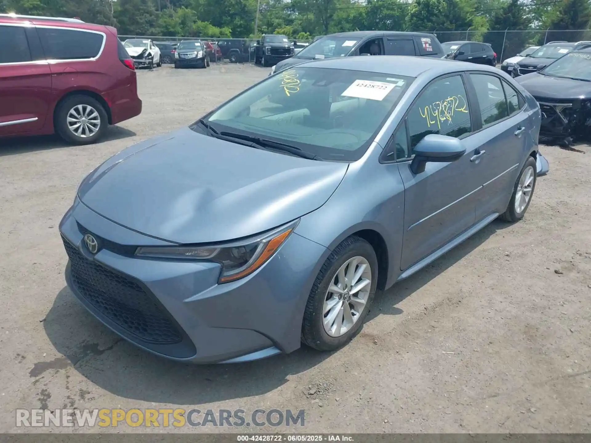 2 Photograph of a damaged car 5YFVPRAE4LP093115 TOYOTA COROLLA 2020