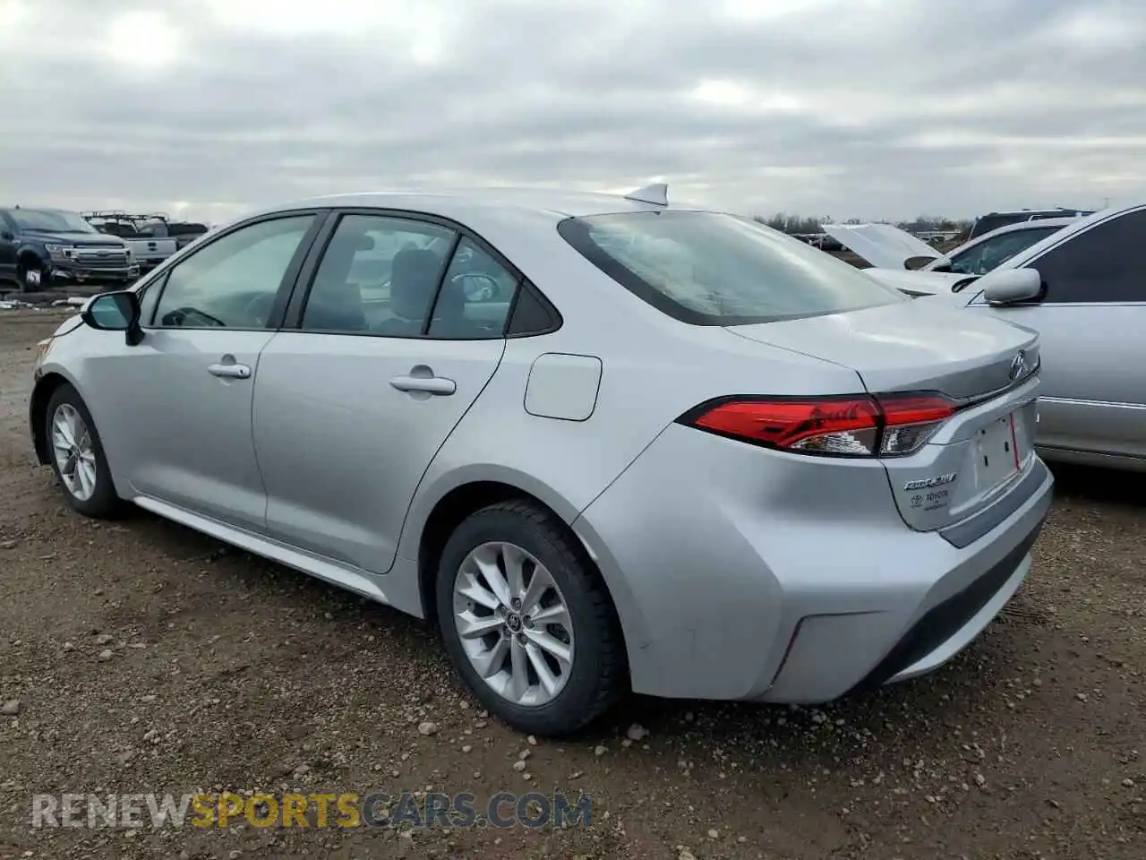 2 fotografías del automóvil dañado 5YFVPRAE9LP123886 TOYOTA COROLLA 2020
