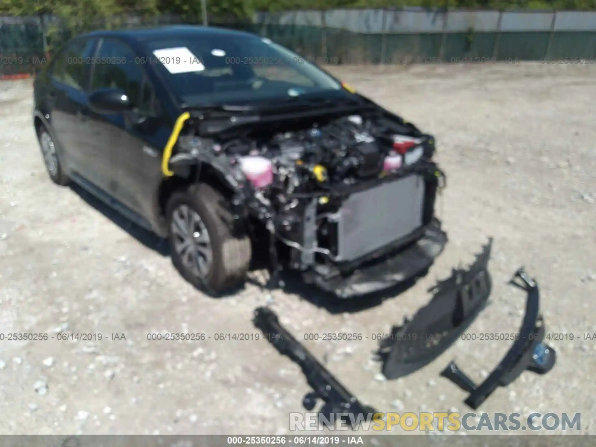 6 Photograph of a damaged car JTDEBRBE9LJ003118 TOYOTA COROLLA 2020