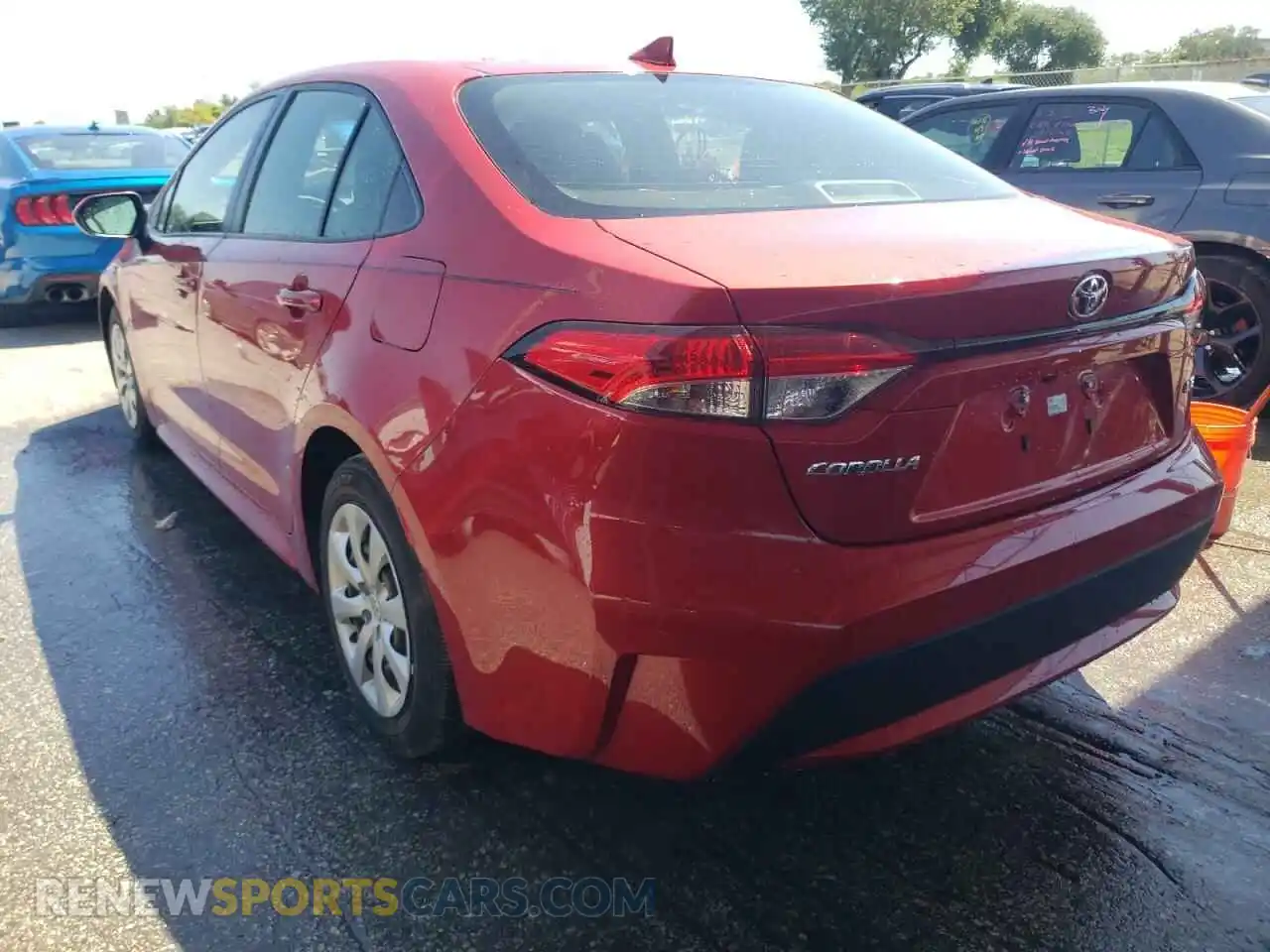 3 Photograph of a damaged car JTDEPRAE0LJ079359 TOYOTA COROLLA 2020