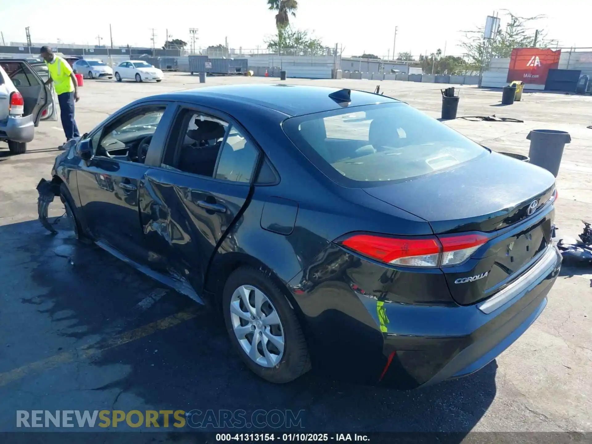3 Photograph of a damaged car JTDEPRAE1LJ027481 TOYOTA COROLLA 2020