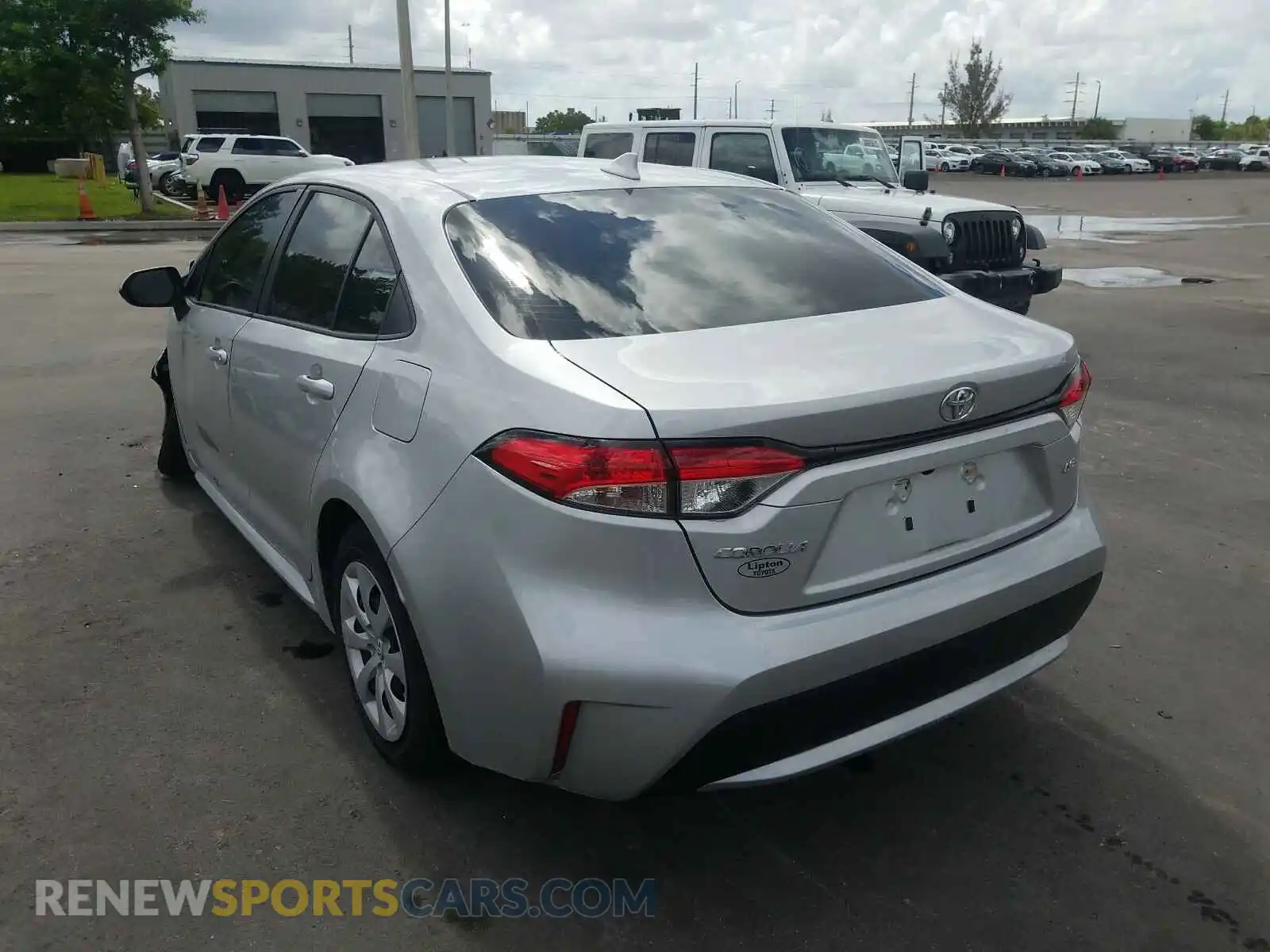 3 Photograph of a damaged car JTDEPRAE2LJ031362 TOYOTA COROLLA 2020