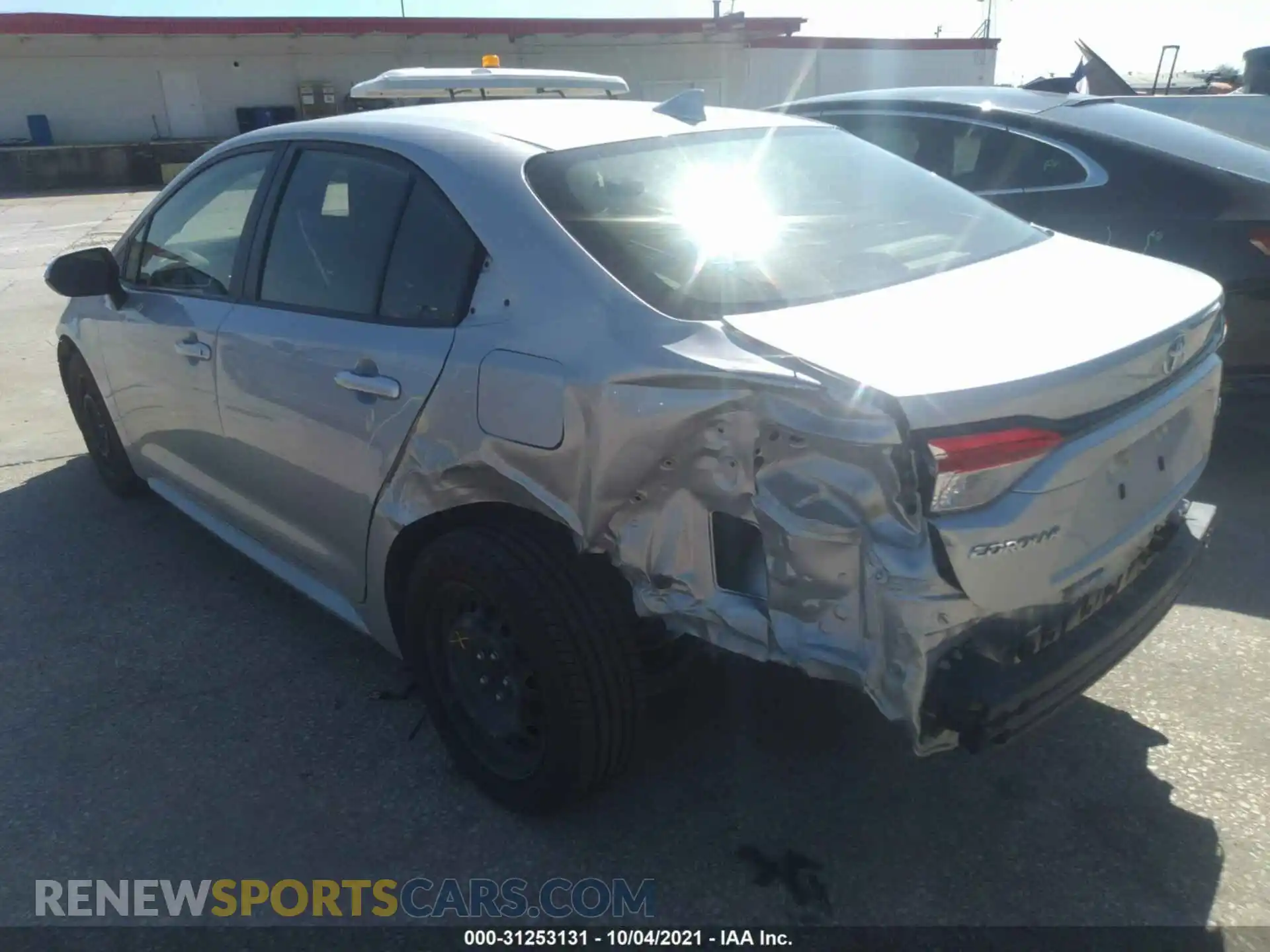 3 fotografías del automóvil dañado JTDEPRAE2LJ034536 TOYOTA COROLLA 2020