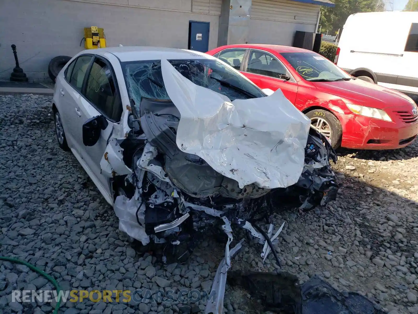 1 Photograph of a damaged car JTDEPRAE2LJ090038 TOYOTA COROLLA 2020
