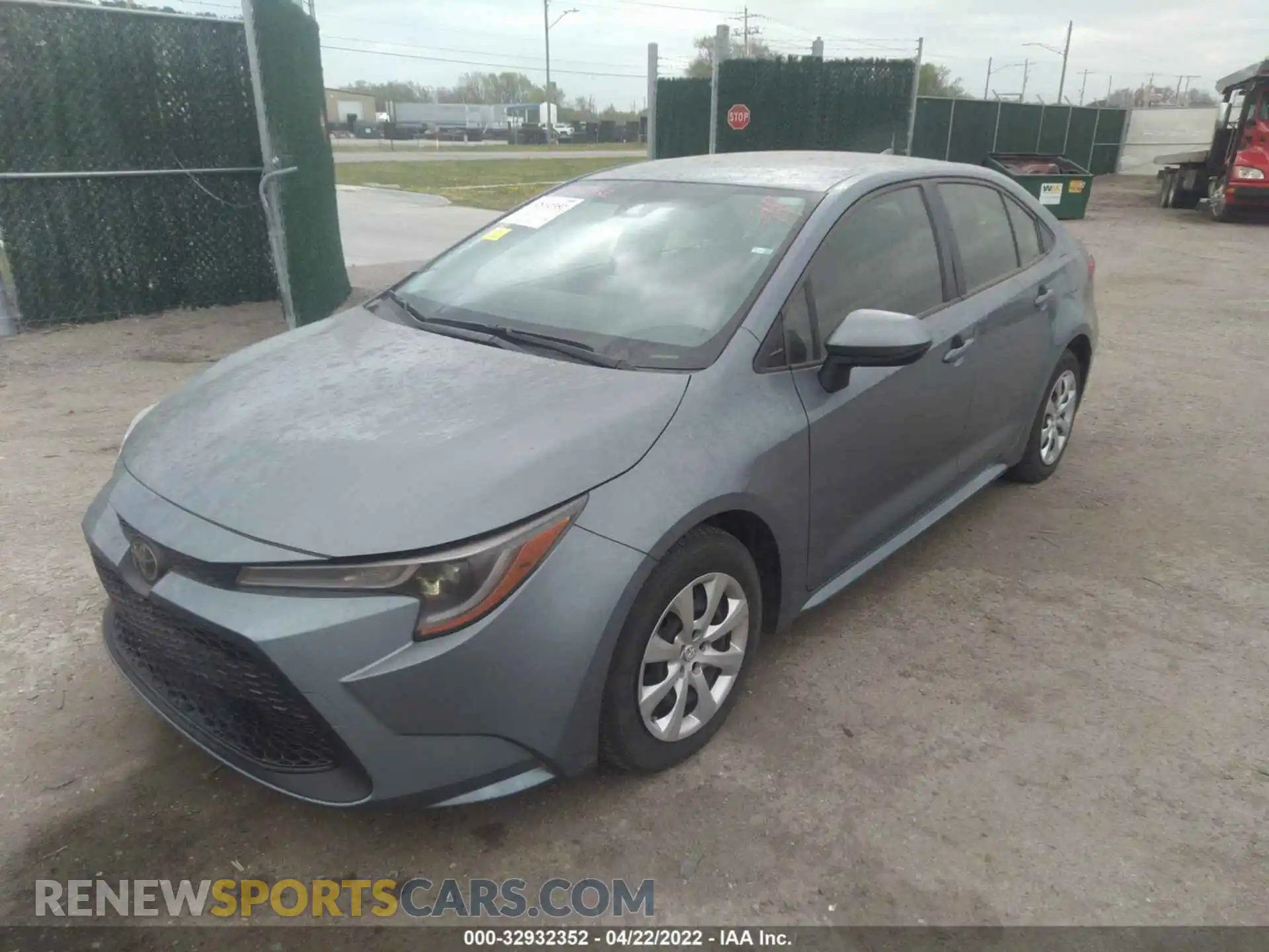 2 fotografías del automóvil dañado JTDEPRAE2LJ100017 TOYOTA COROLLA 2020