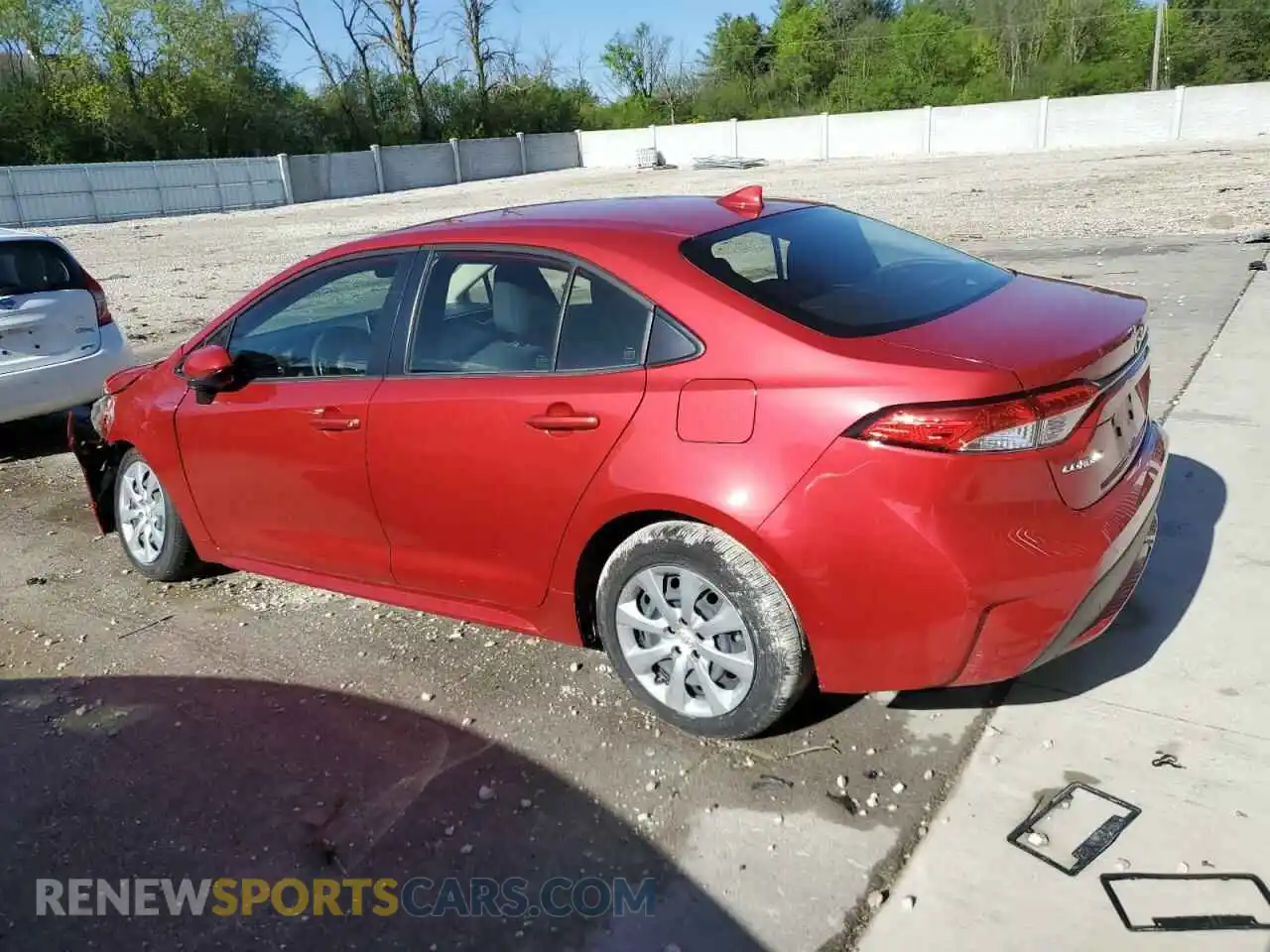 2 Photograph of a damaged car JTDEPRAE2LJ114239 TOYOTA COROLLA 2020